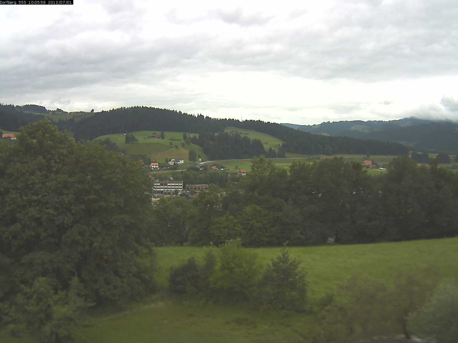 Webcam-Bild: Aussicht vom Dorfberg in Langnau 20120701-100600