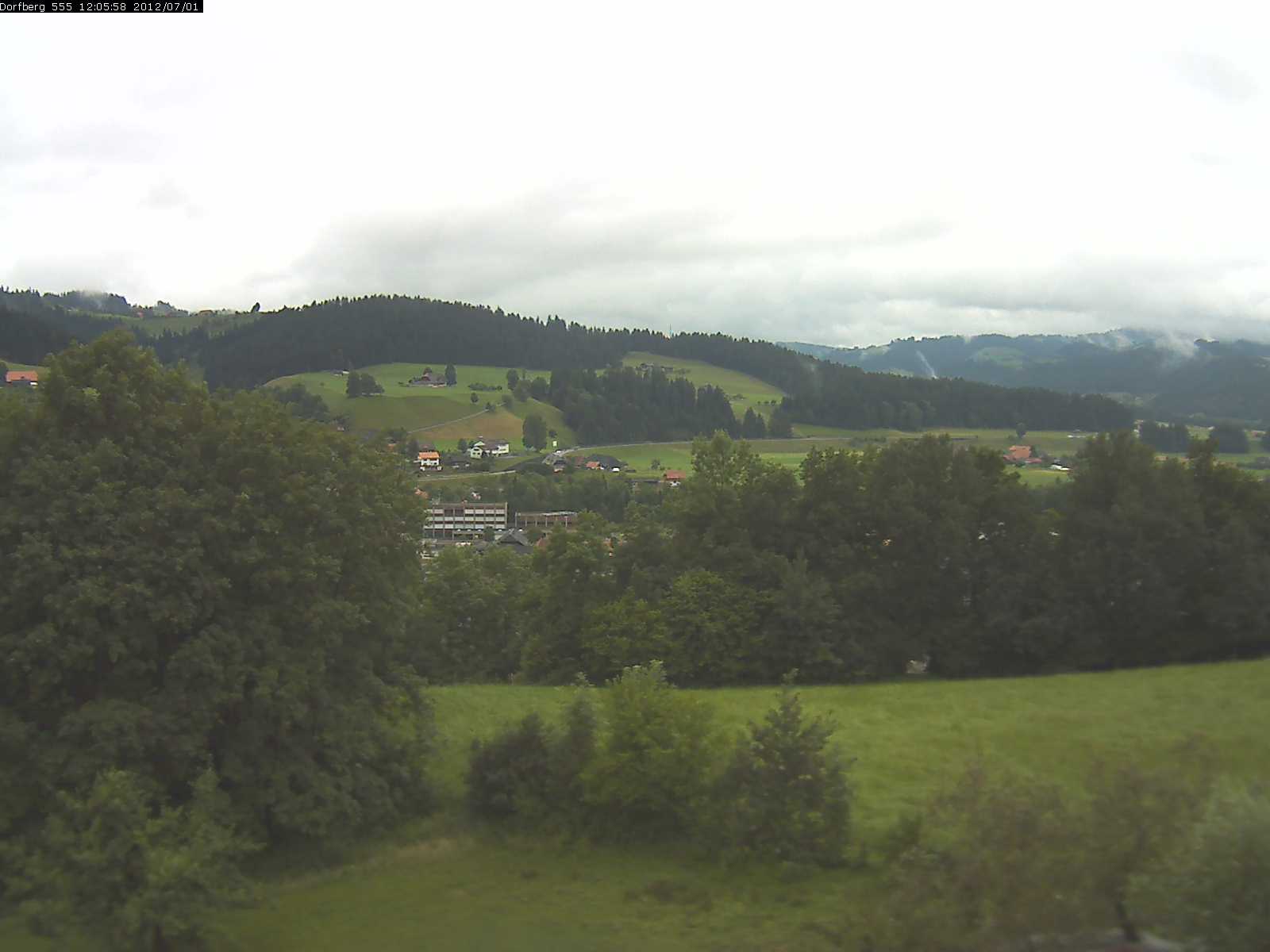 Webcam-Bild: Aussicht vom Dorfberg in Langnau 20120701-120600