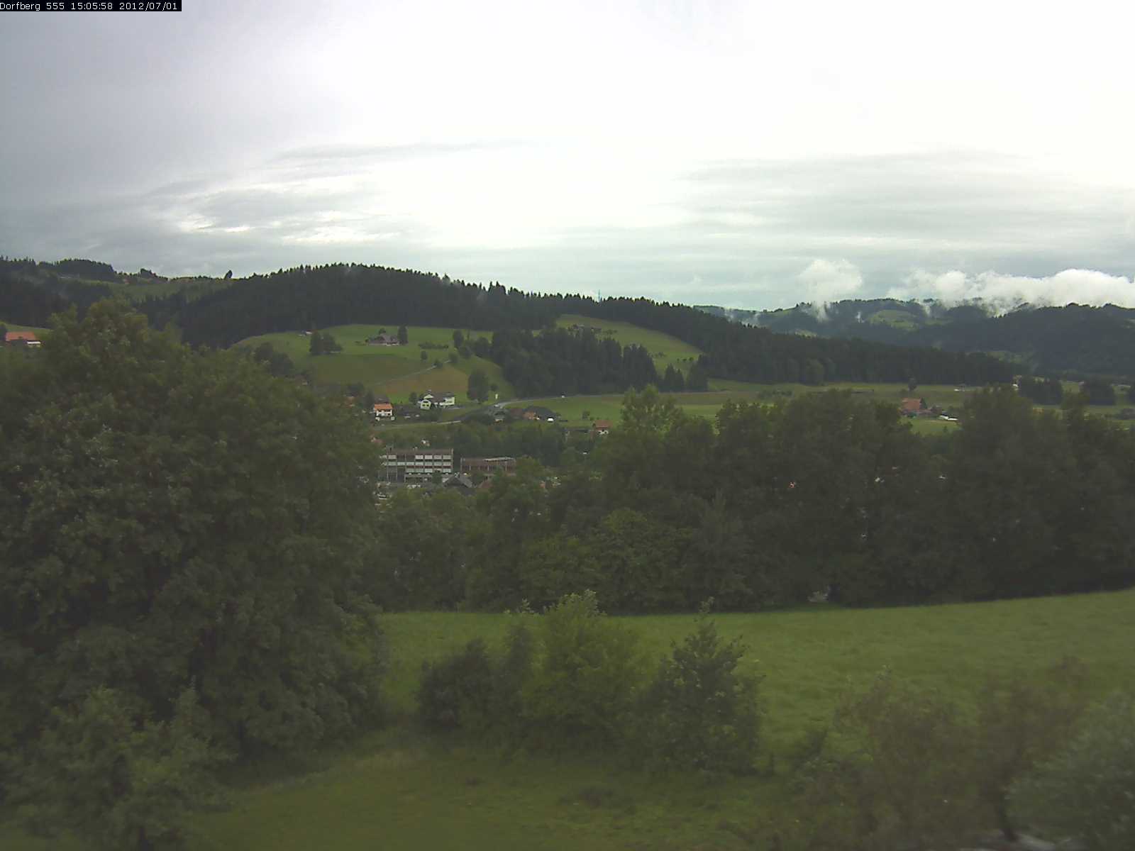 Webcam-Bild: Aussicht vom Dorfberg in Langnau 20120701-150600