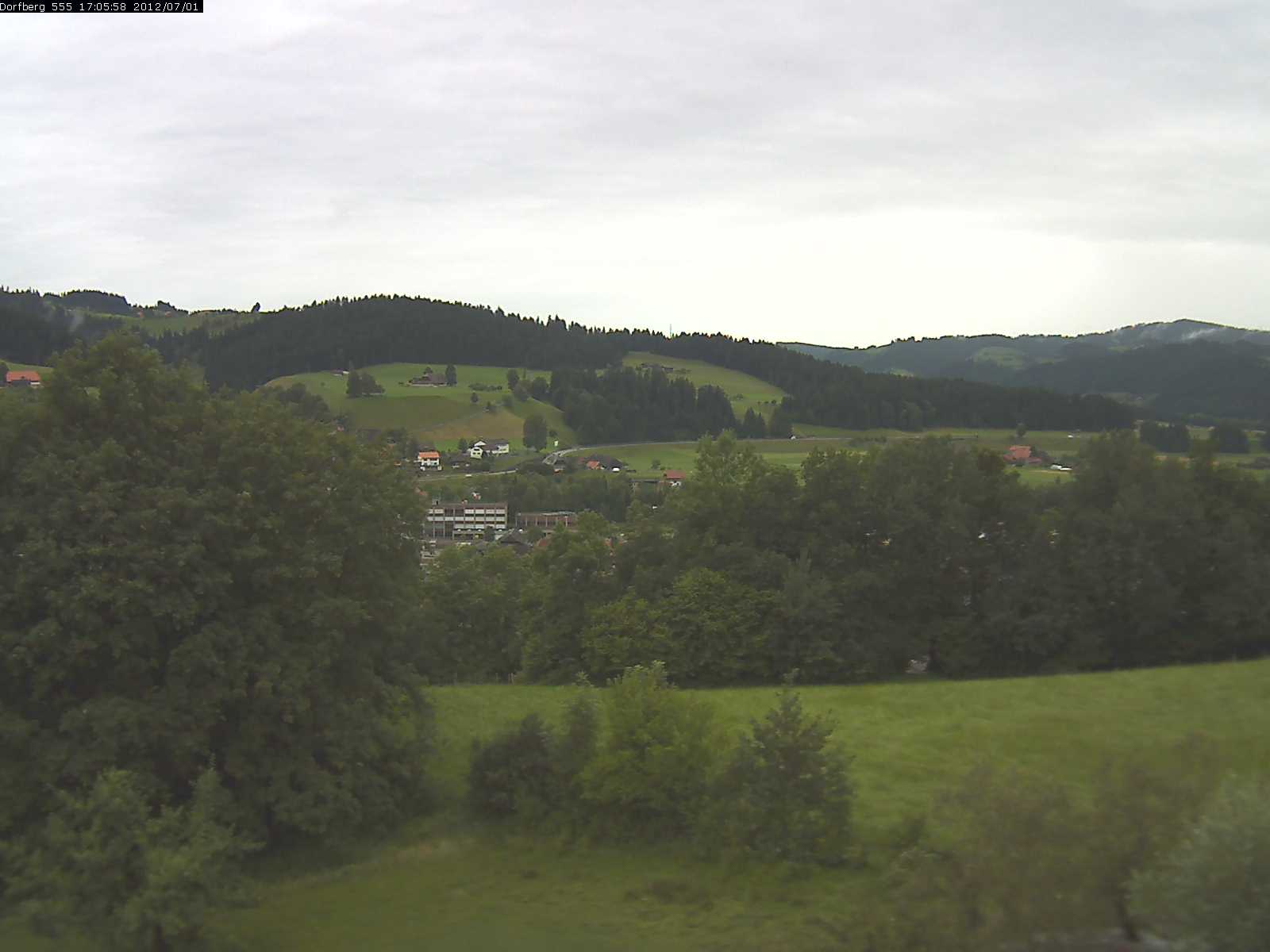 Webcam-Bild: Aussicht vom Dorfberg in Langnau 20120701-170600