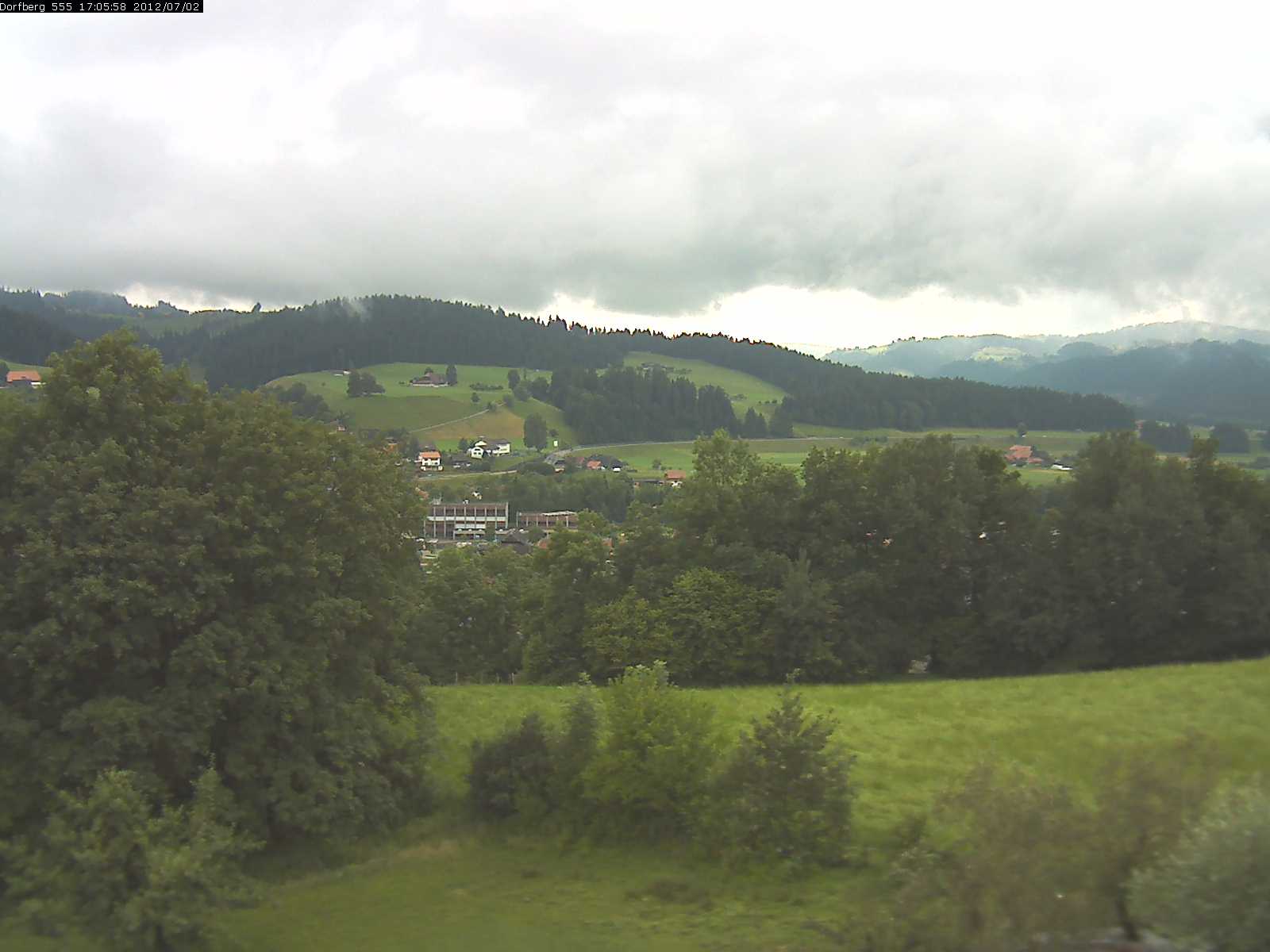 Webcam-Bild: Aussicht vom Dorfberg in Langnau 20120702-170600