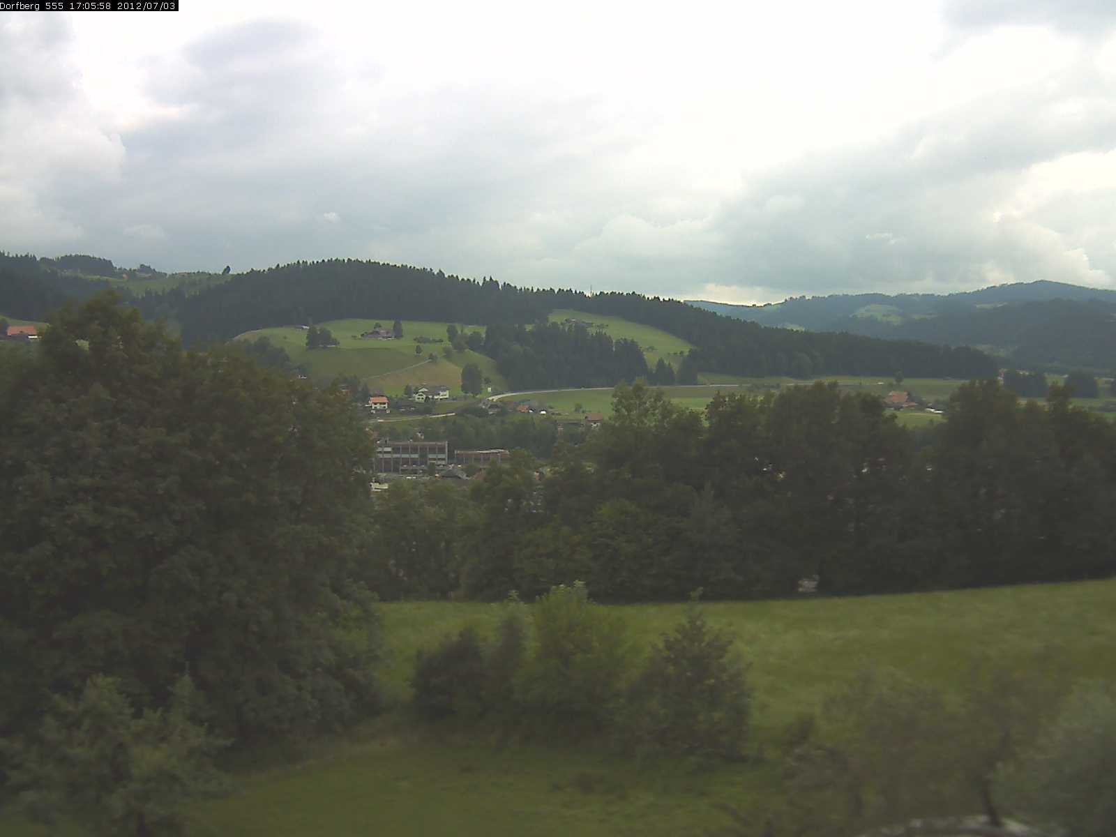 Webcam-Bild: Aussicht vom Dorfberg in Langnau 20120703-170600