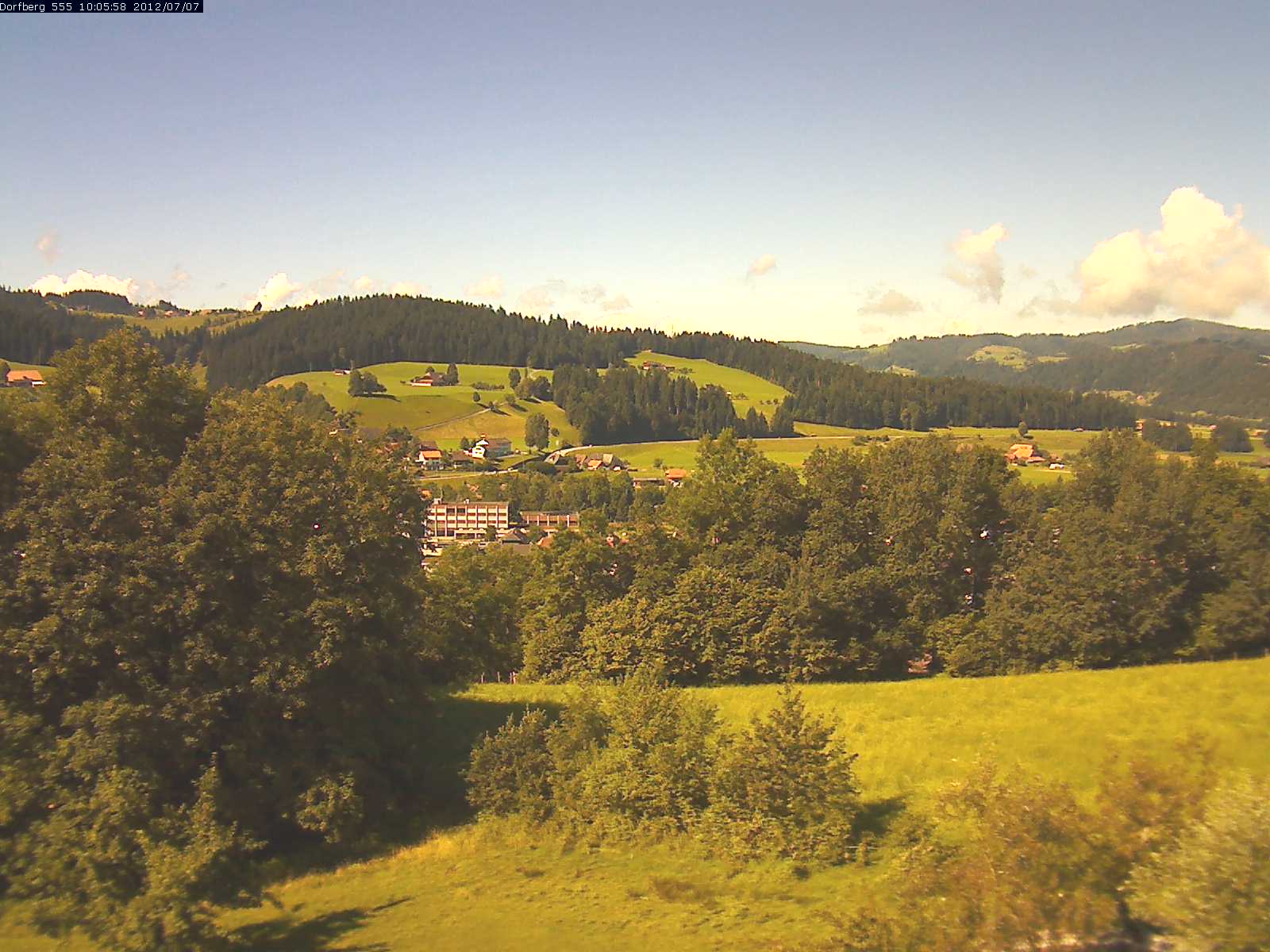 Webcam-Bild: Aussicht vom Dorfberg in Langnau 20120707-100600