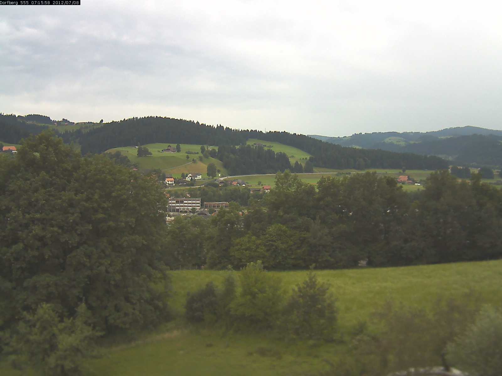 Webcam-Bild: Aussicht vom Dorfberg in Langnau 20120708-071600