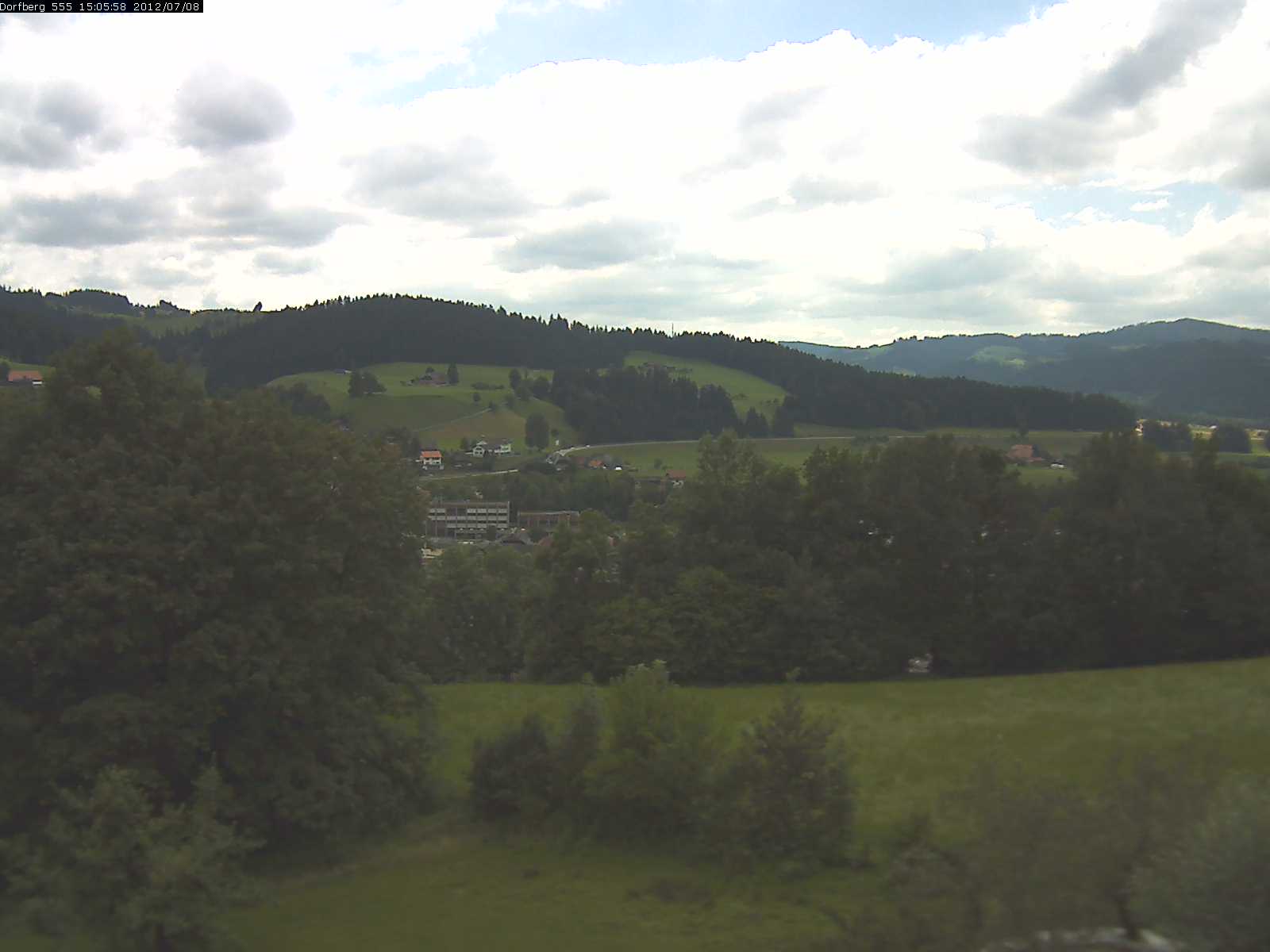 Webcam-Bild: Aussicht vom Dorfberg in Langnau 20120708-150600