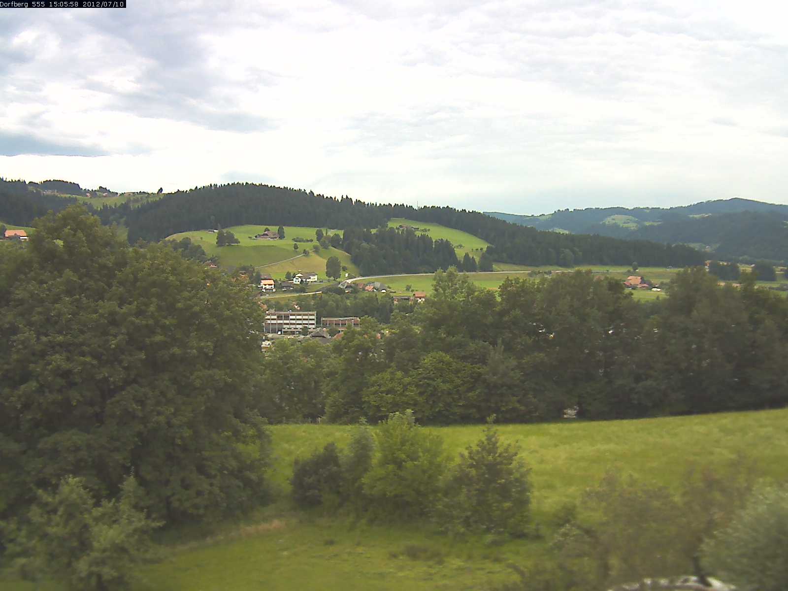 Webcam-Bild: Aussicht vom Dorfberg in Langnau 20120710-150600