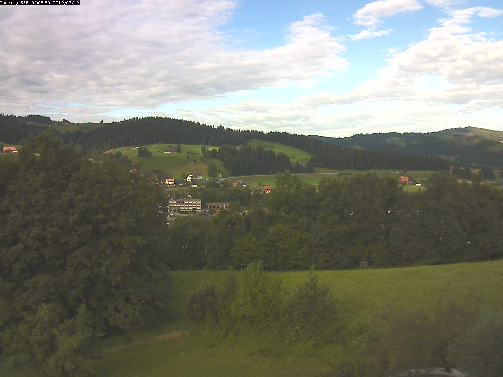 Webcam-Bild: Aussicht vom Dorfberg in Langnau 20120712-080600