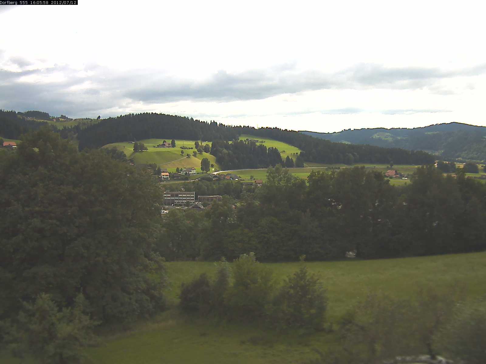 Webcam-Bild: Aussicht vom Dorfberg in Langnau 20120712-160600