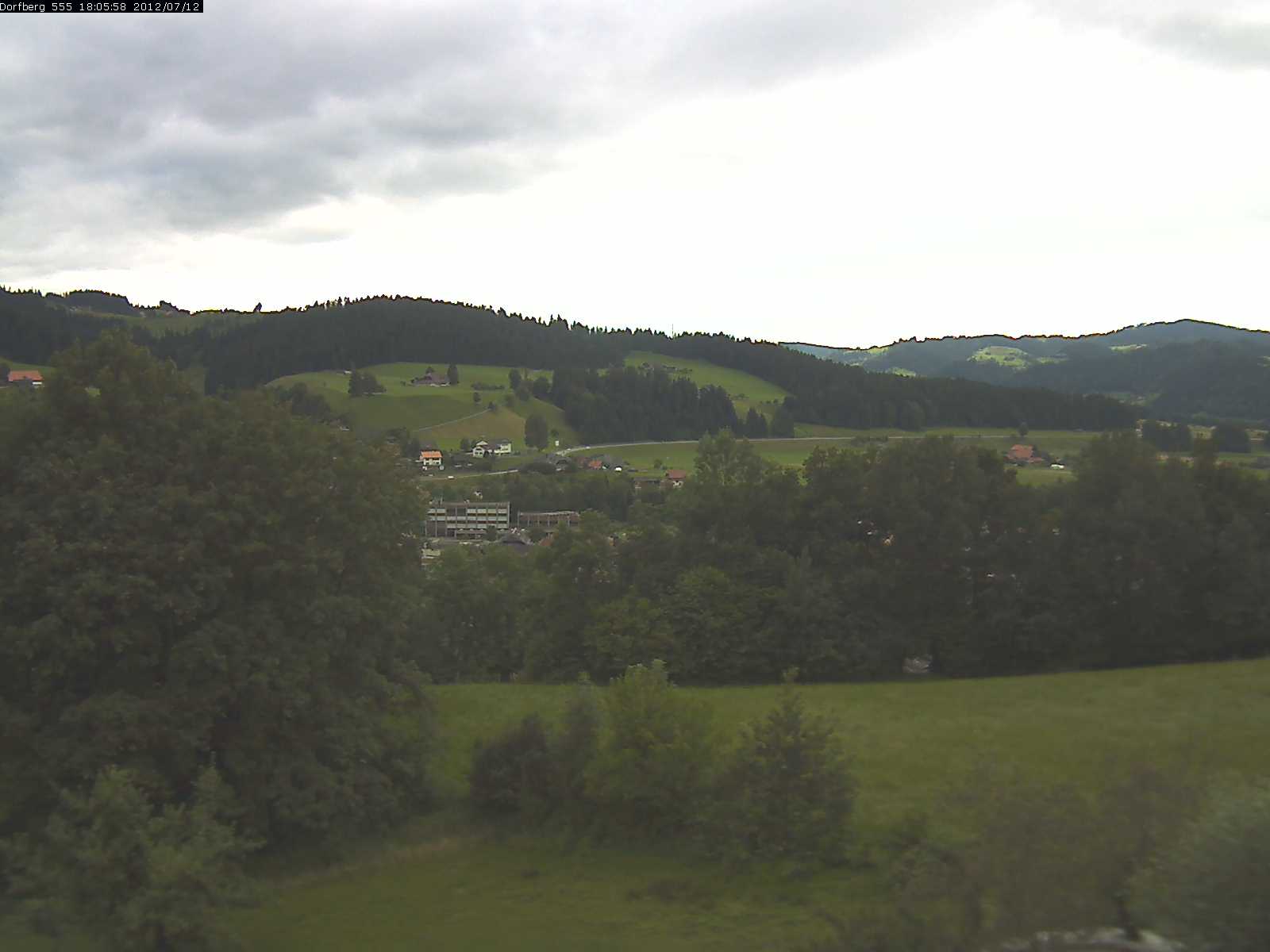 Webcam-Bild: Aussicht vom Dorfberg in Langnau 20120712-180600