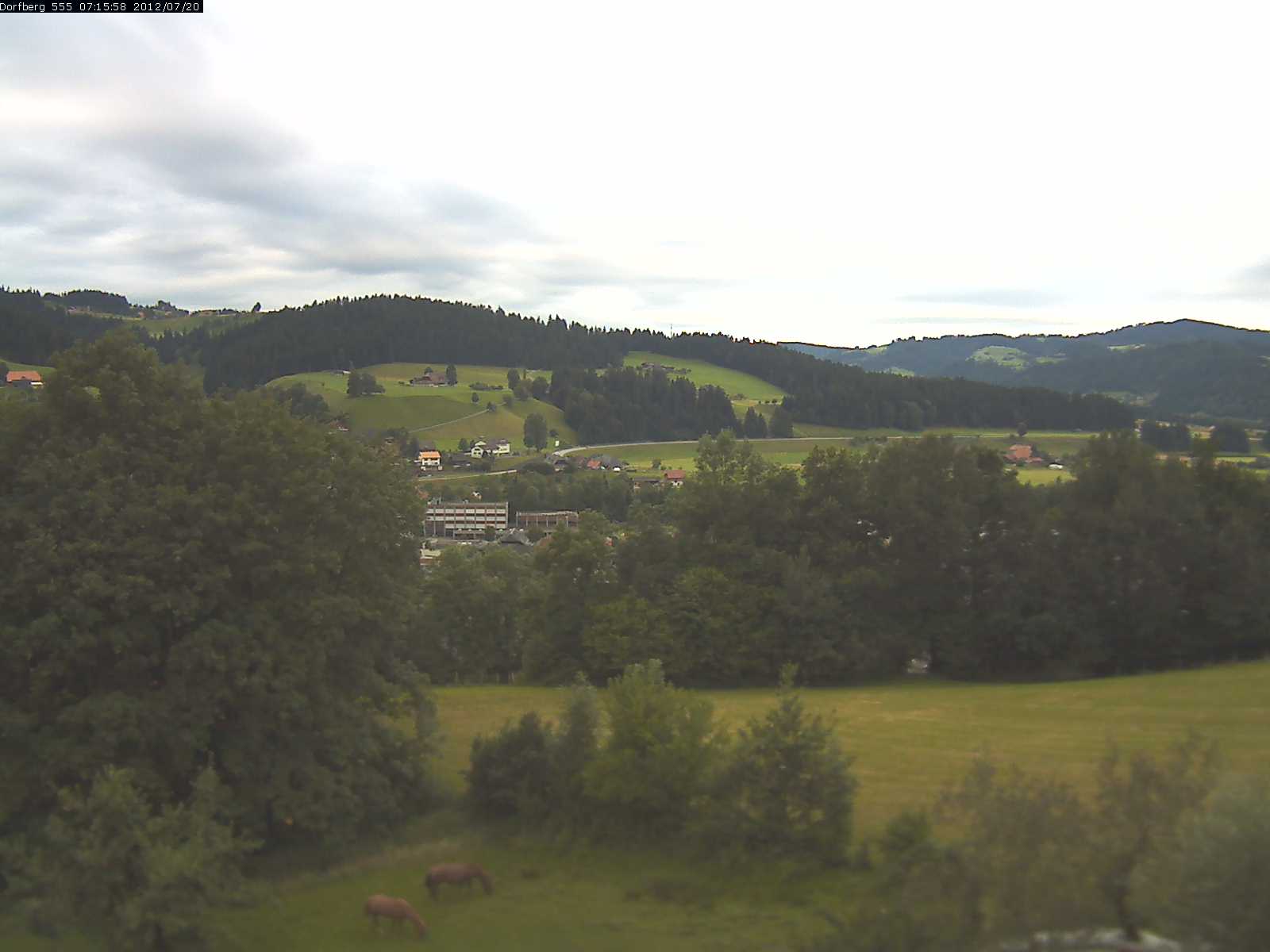 Webcam-Bild: Aussicht vom Dorfberg in Langnau 20120720-071600