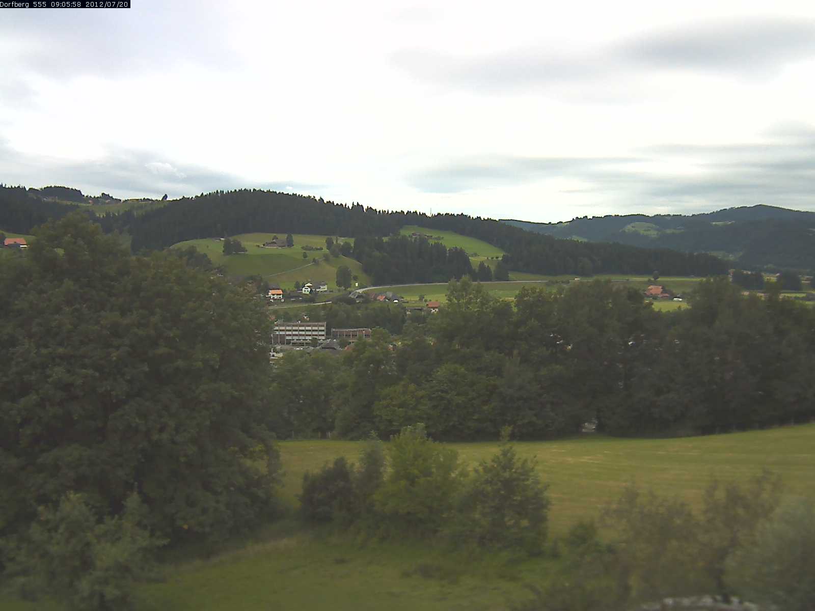 Webcam-Bild: Aussicht vom Dorfberg in Langnau 20120720-090600