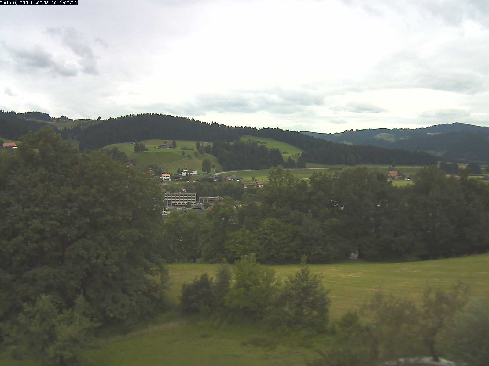 Webcam-Bild: Aussicht vom Dorfberg in Langnau 20120720-140600