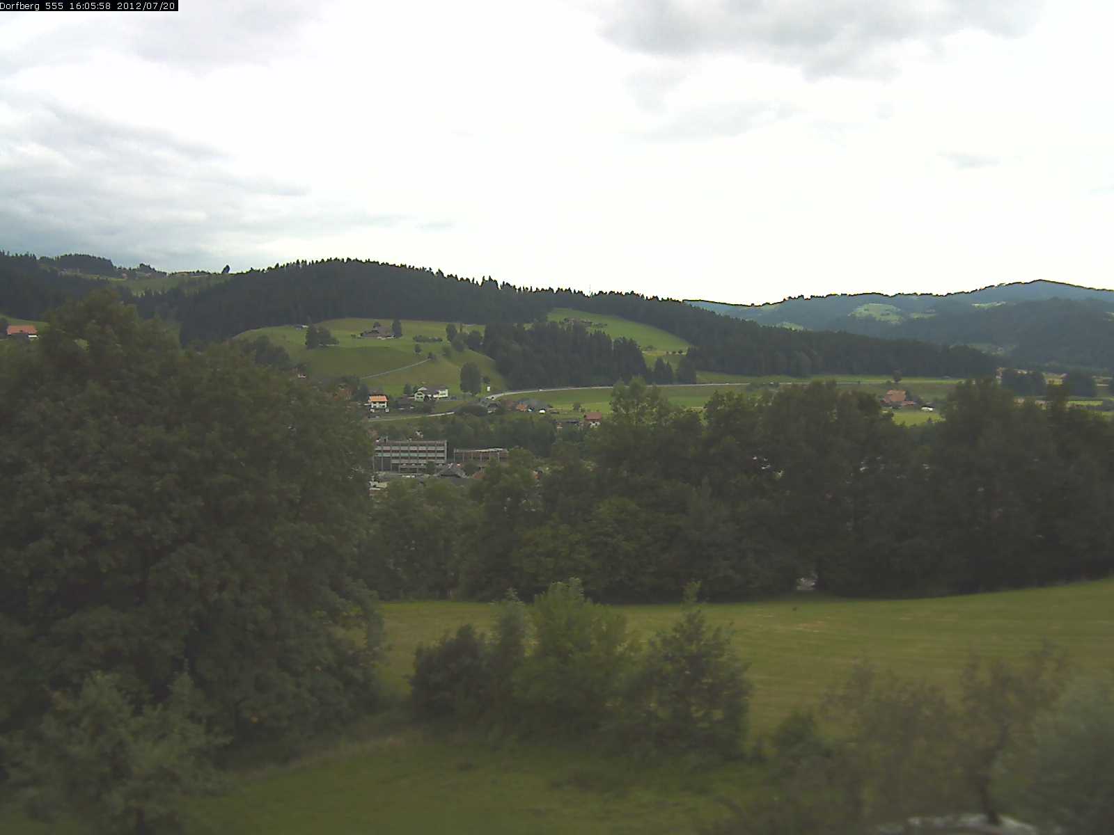 Webcam-Bild: Aussicht vom Dorfberg in Langnau 20120720-160600