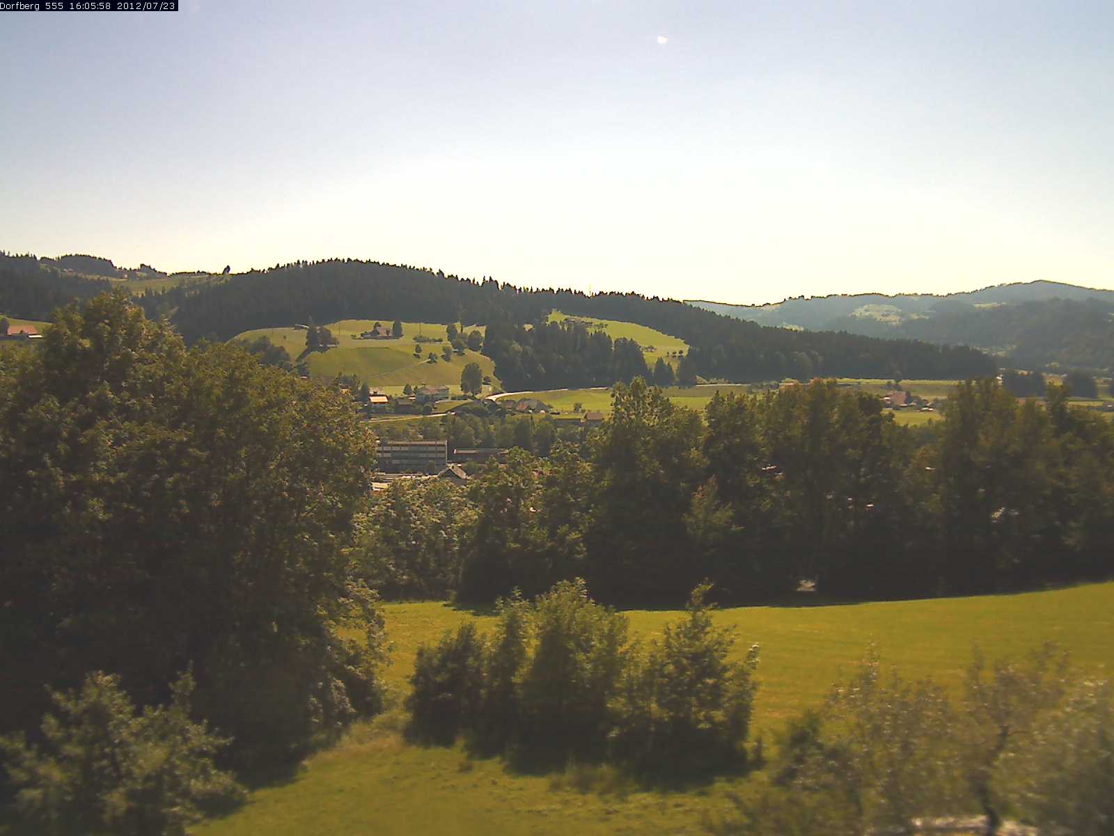 Webcam-Bild: Aussicht vom Dorfberg in Langnau 20120723-160600