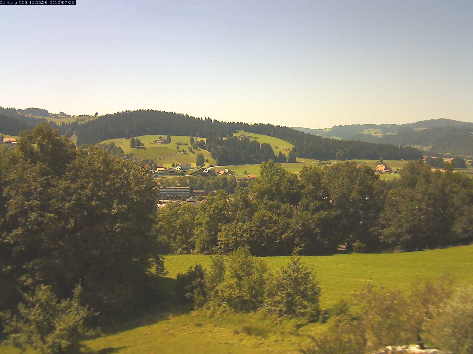 Webcam-Bild: Aussicht vom Dorfberg in Langnau 20120726-120600
