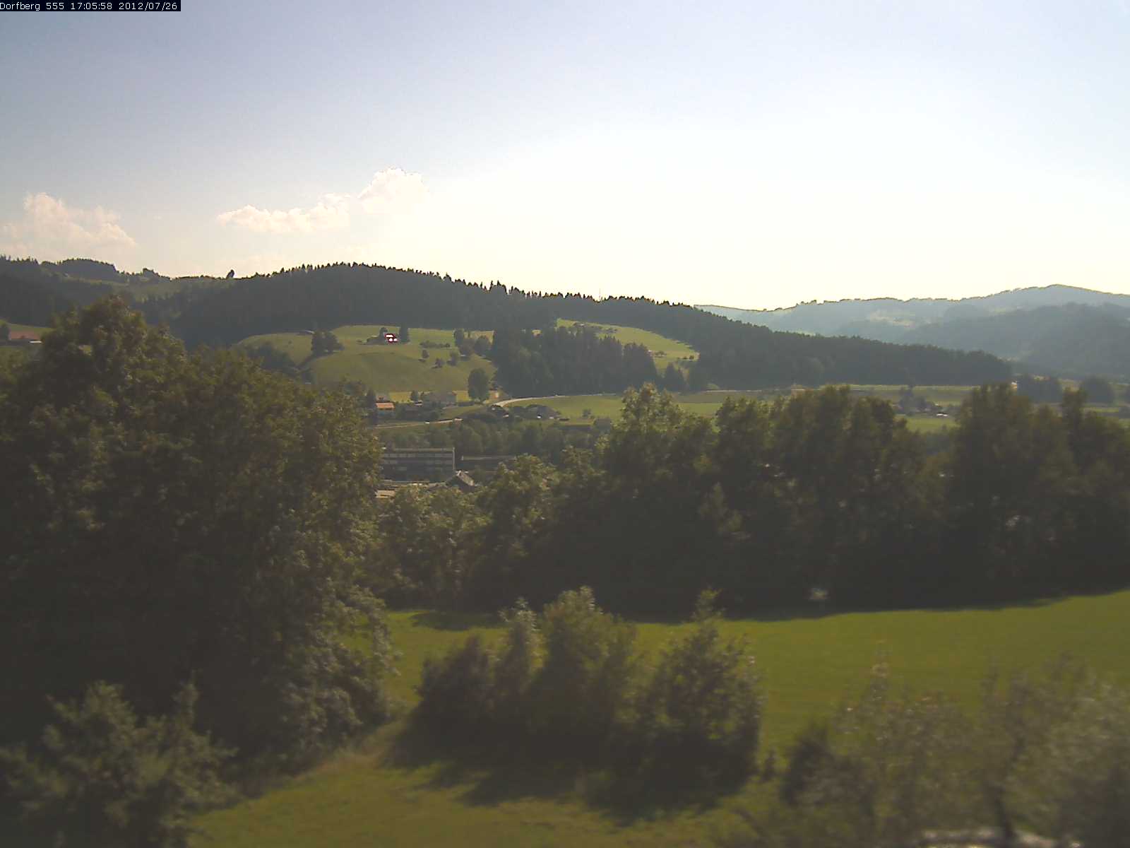 Webcam-Bild: Aussicht vom Dorfberg in Langnau 20120726-170600