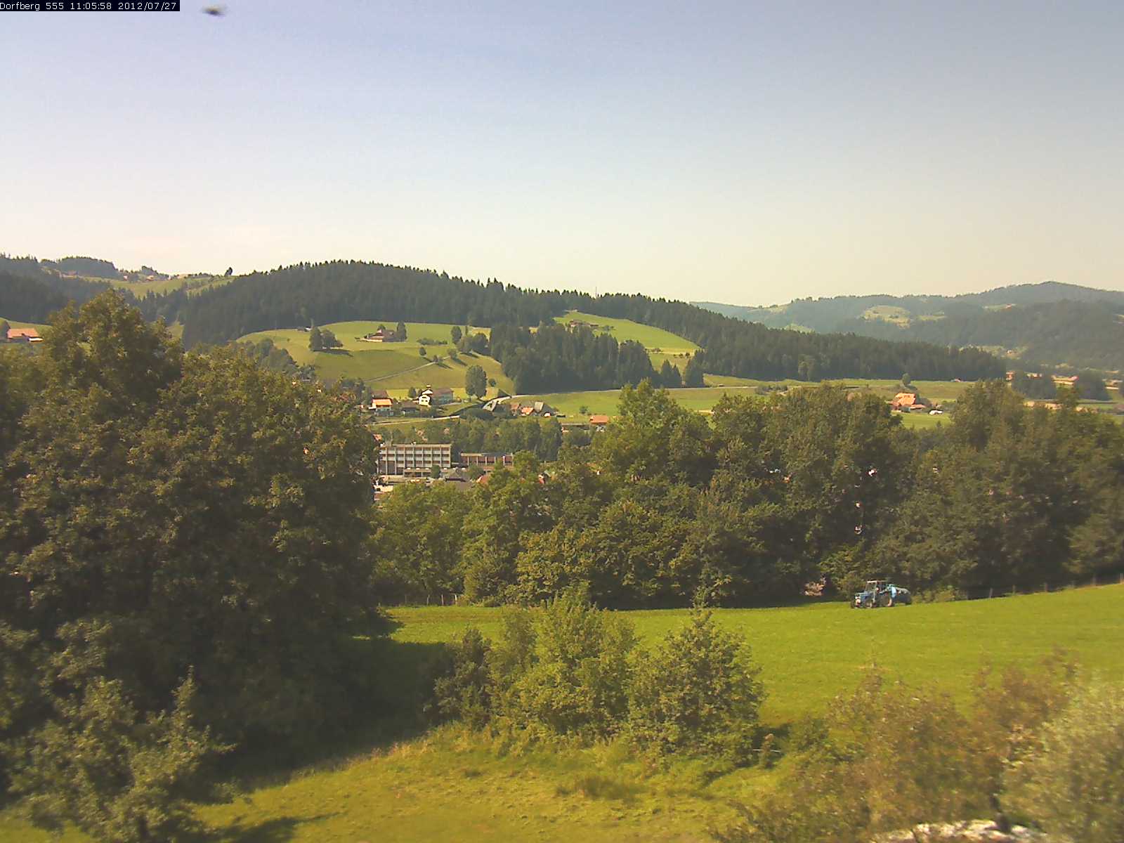 Webcam-Bild: Aussicht vom Dorfberg in Langnau 20120727-110600