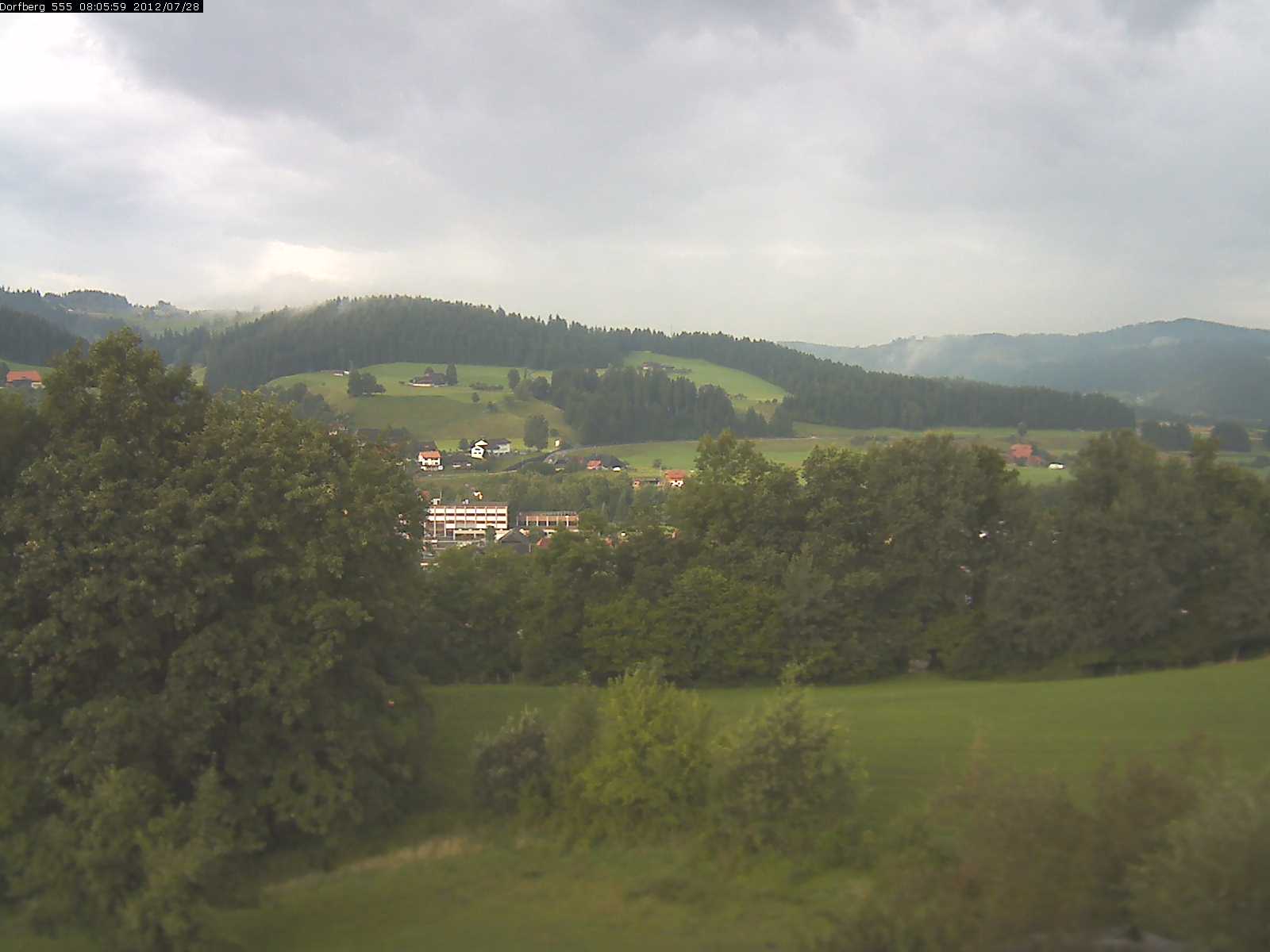 Webcam-Bild: Aussicht vom Dorfberg in Langnau 20120728-080600