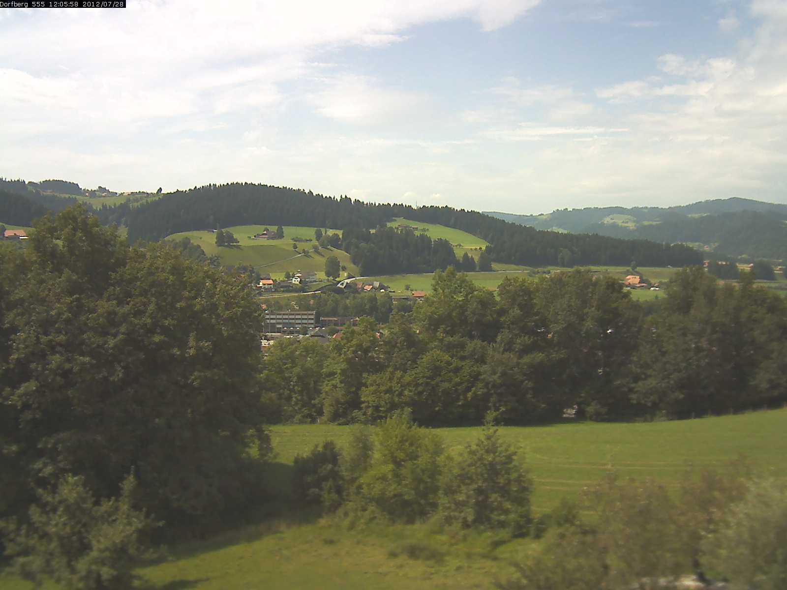 Webcam-Bild: Aussicht vom Dorfberg in Langnau 20120728-120600
