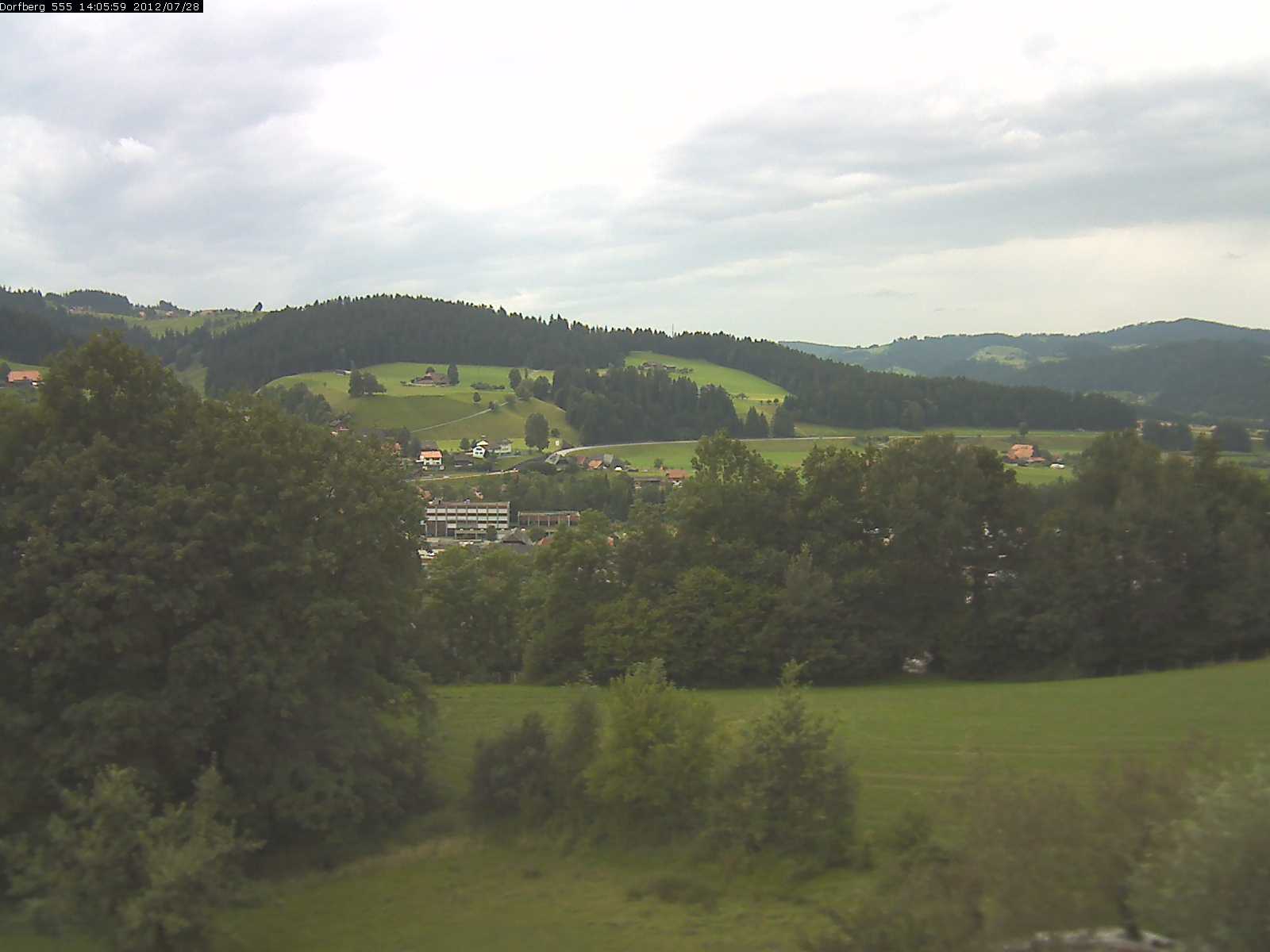 Webcam-Bild: Aussicht vom Dorfberg in Langnau 20120728-140600