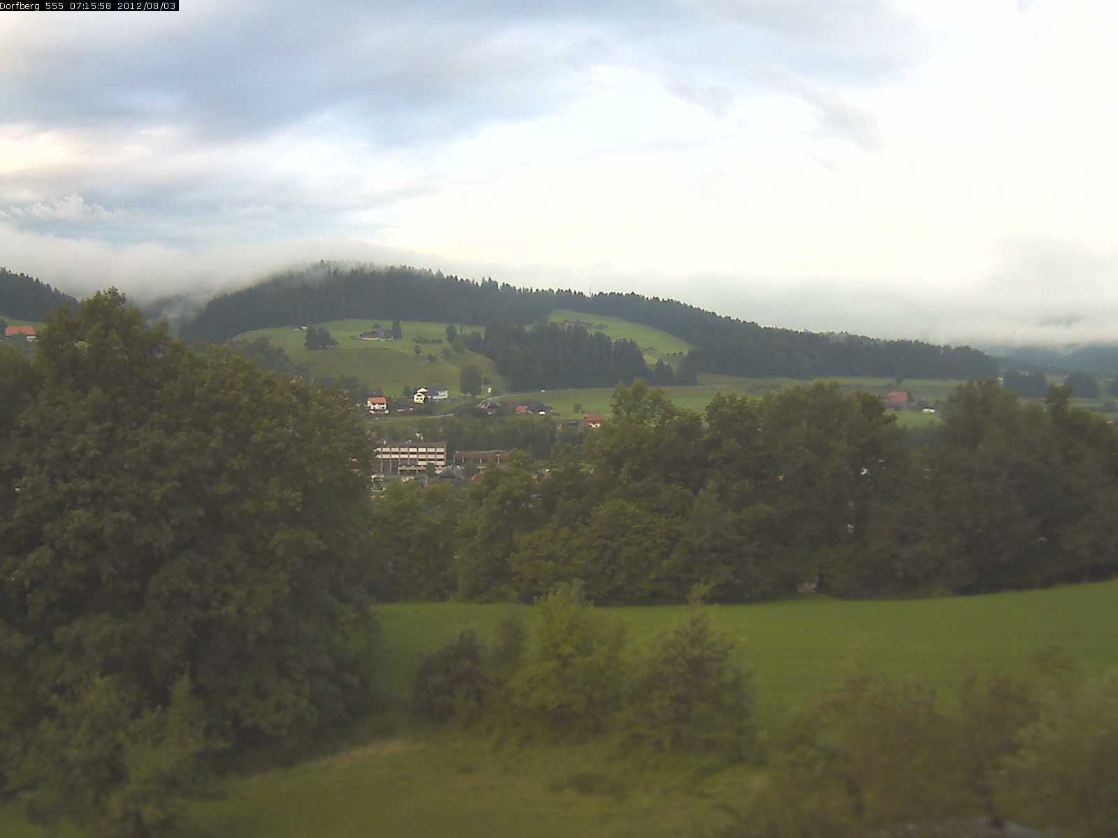 Webcam-Bild: Aussicht vom Dorfberg in Langnau 20120803-071600