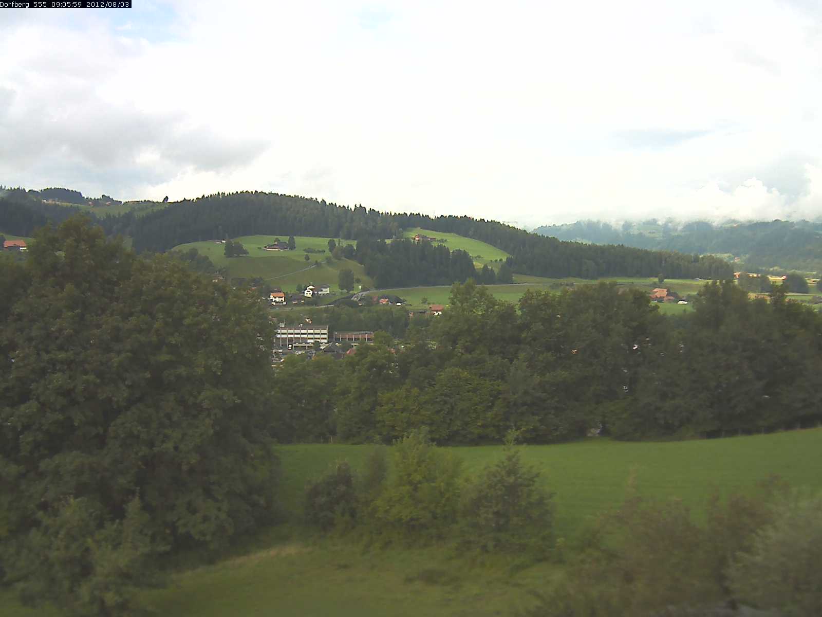 Webcam-Bild: Aussicht vom Dorfberg in Langnau 20120803-090600