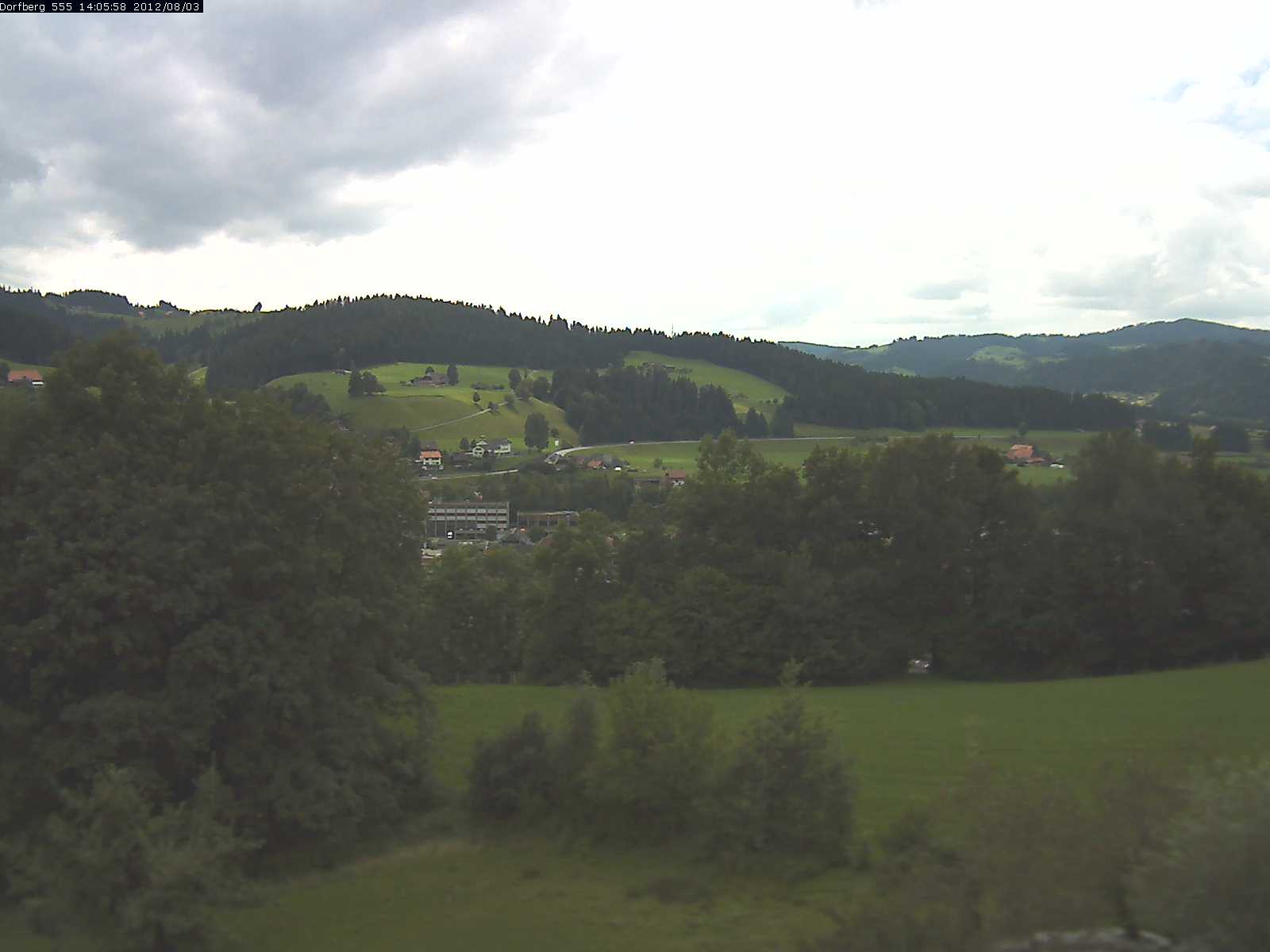 Webcam-Bild: Aussicht vom Dorfberg in Langnau 20120803-140600