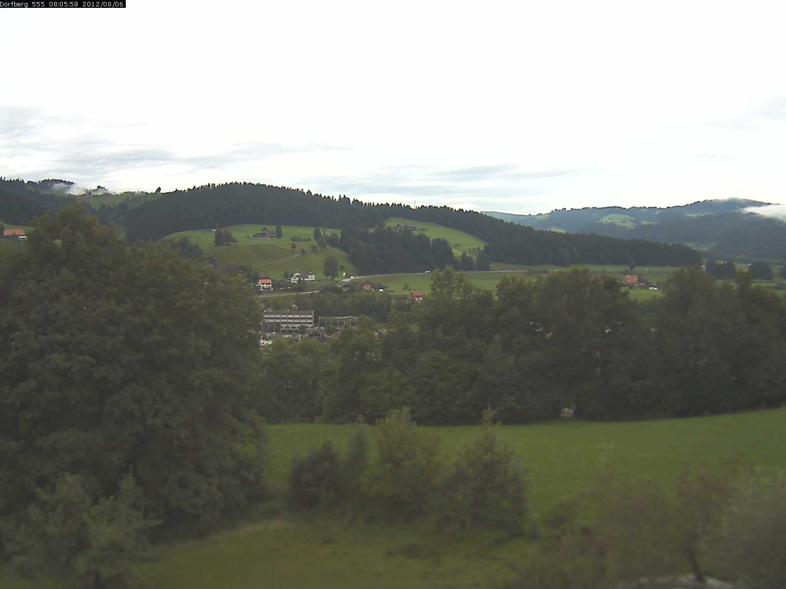 Webcam-Bild: Aussicht vom Dorfberg in Langnau 20120806-080600