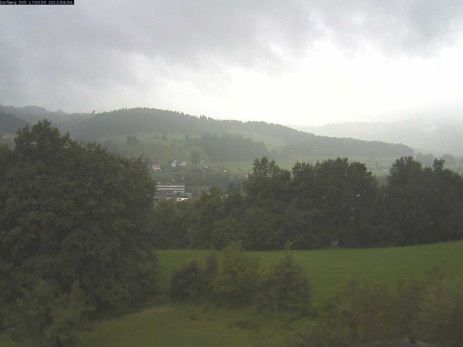 Webcam-Bild: Aussicht vom Dorfberg in Langnau 20120806-170600