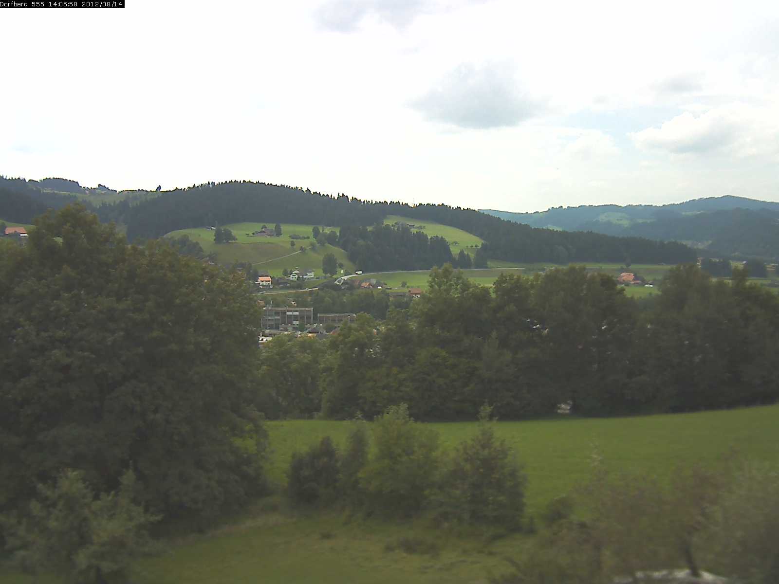 Webcam-Bild: Aussicht vom Dorfberg in Langnau 20120814-140600