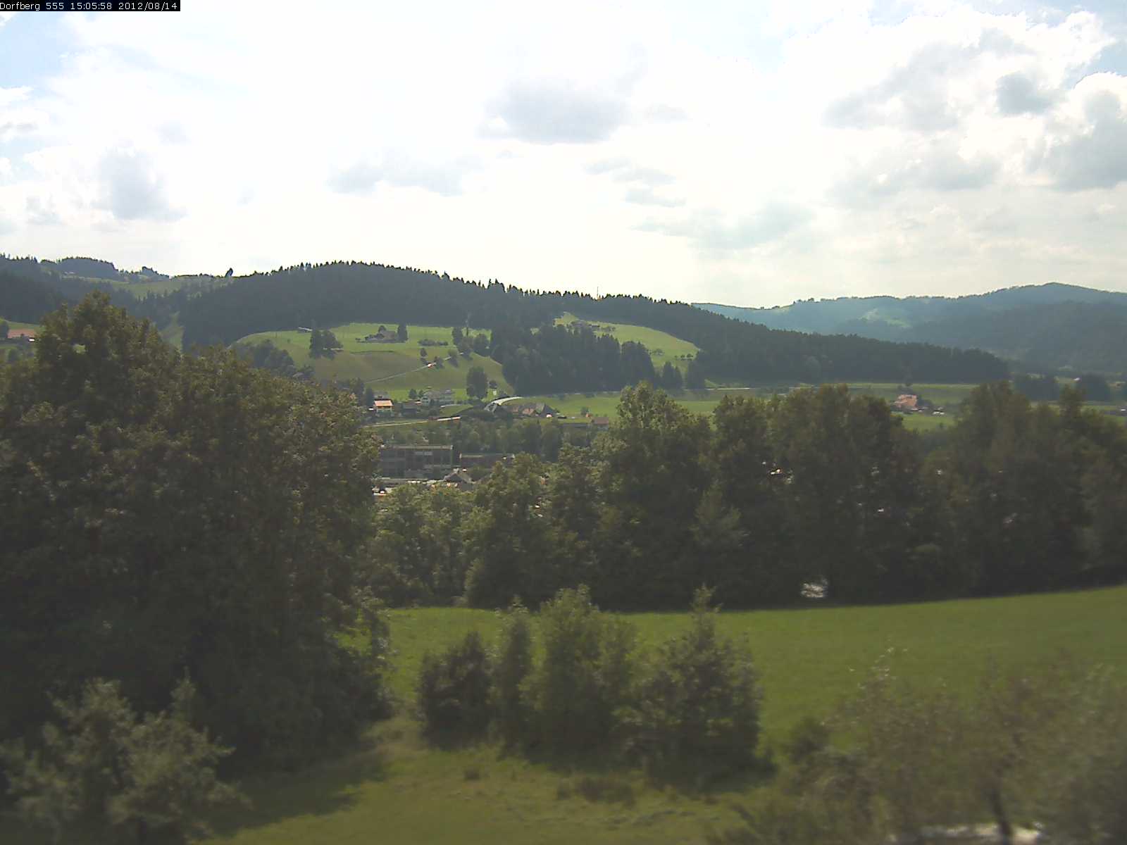 Webcam-Bild: Aussicht vom Dorfberg in Langnau 20120814-150600