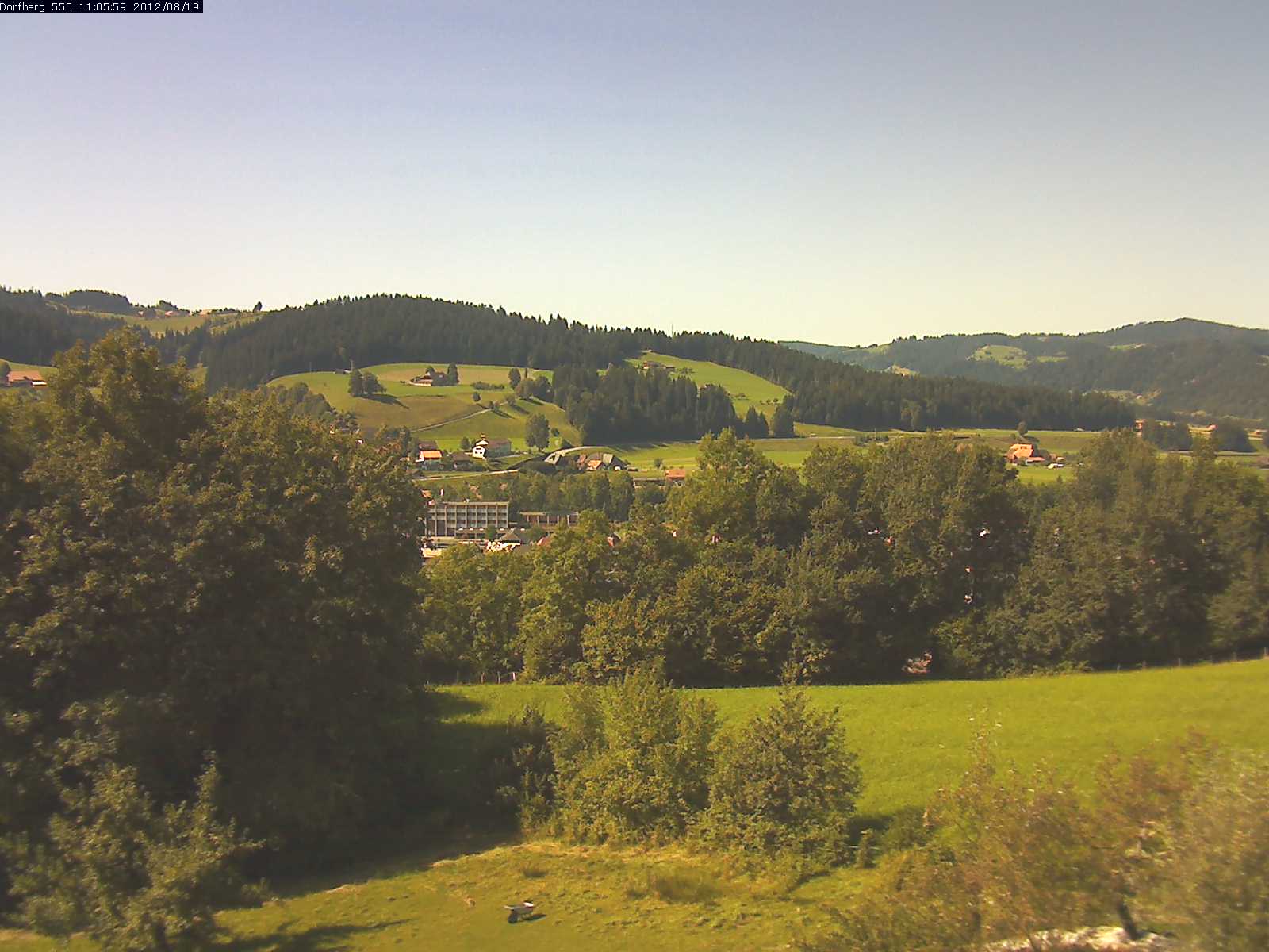 Webcam-Bild: Aussicht vom Dorfberg in Langnau 20120819-110600
