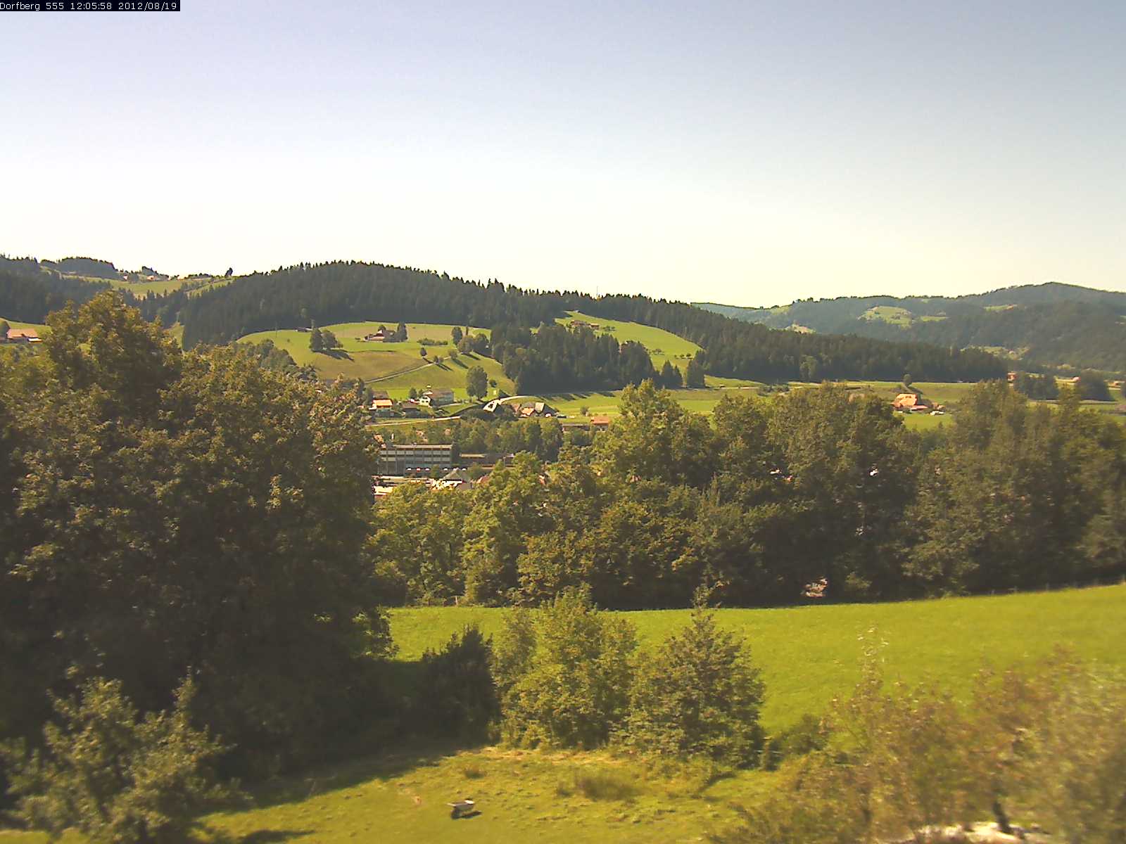 Webcam-Bild: Aussicht vom Dorfberg in Langnau 20120819-120600