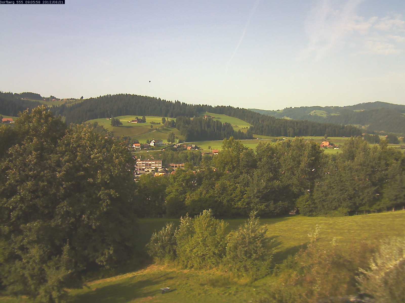 Webcam-Bild: Aussicht vom Dorfberg in Langnau 20120821-090600