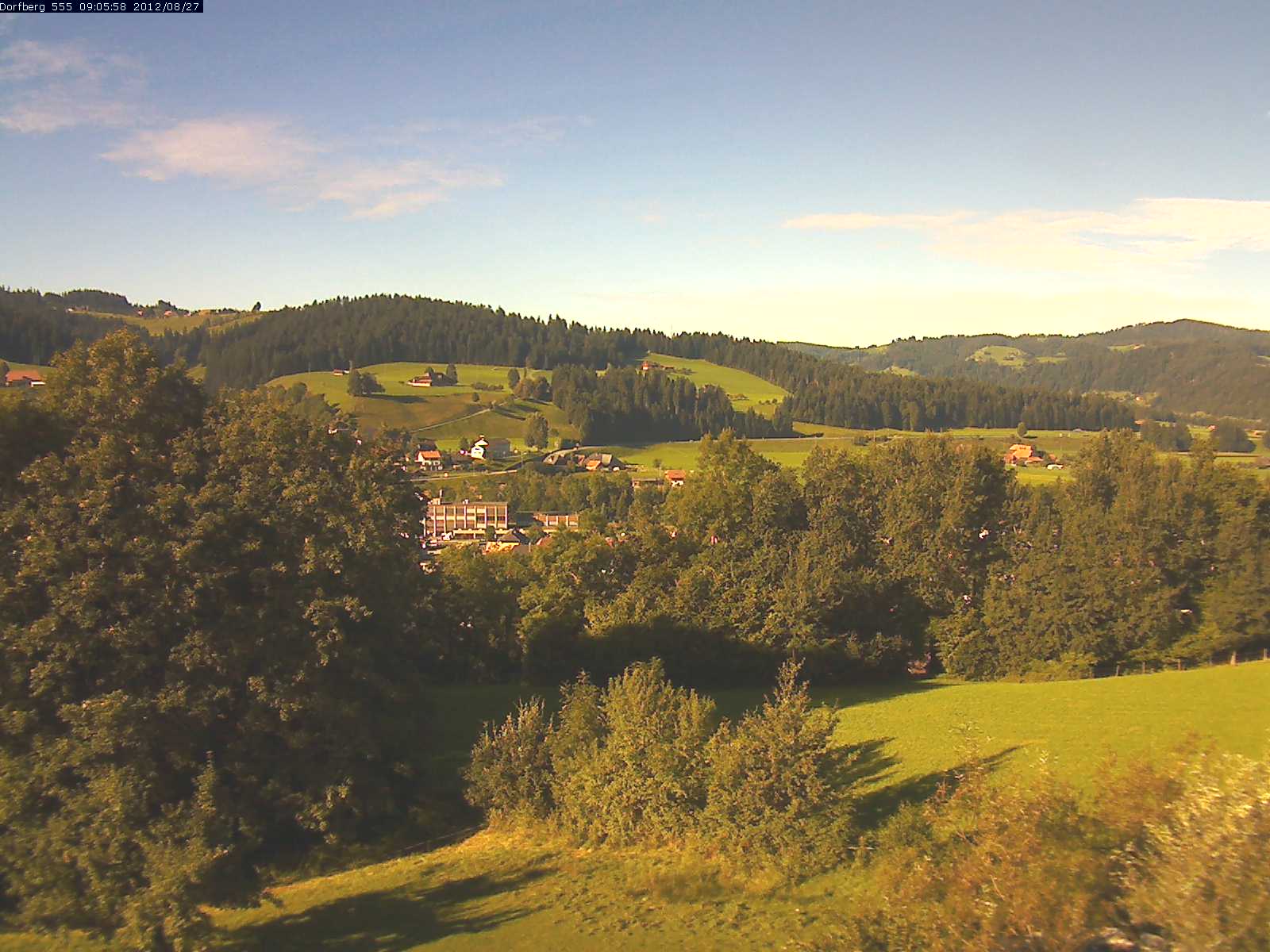 Webcam-Bild: Aussicht vom Dorfberg in Langnau 20120827-090600