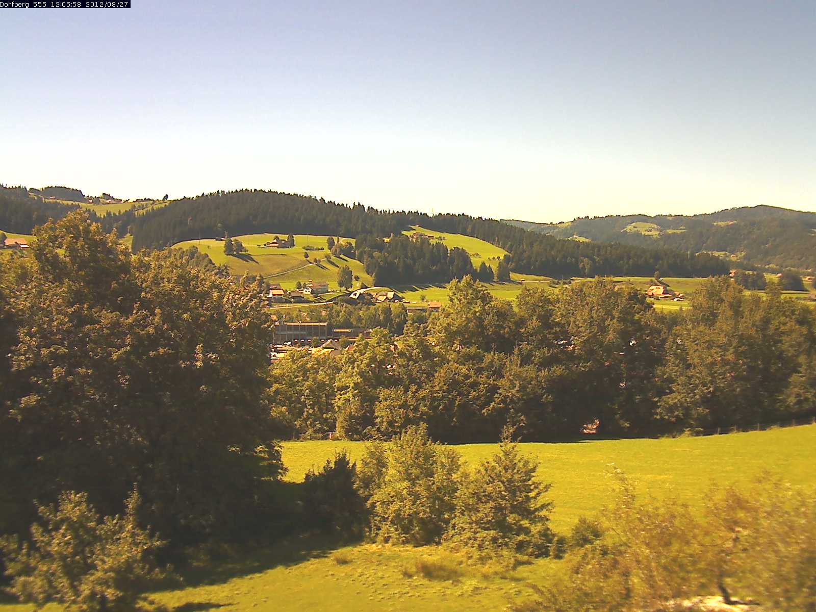 Webcam-Bild: Aussicht vom Dorfberg in Langnau 20120827-120600
