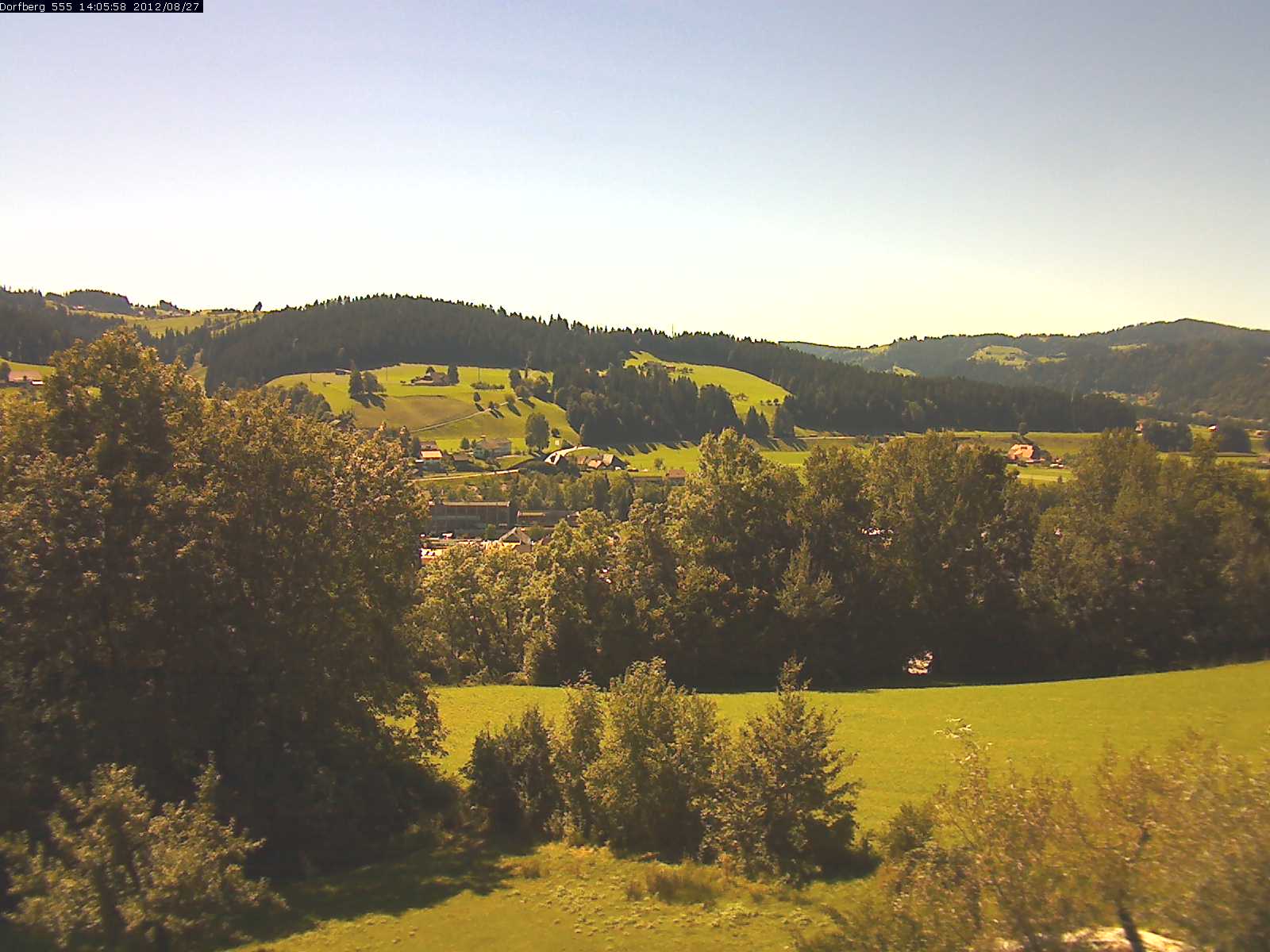 Webcam-Bild: Aussicht vom Dorfberg in Langnau 20120827-140600