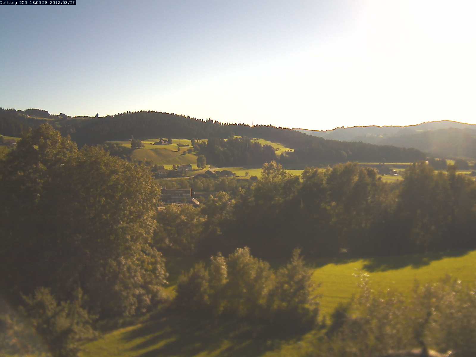 Webcam-Bild: Aussicht vom Dorfberg in Langnau 20120827-180600