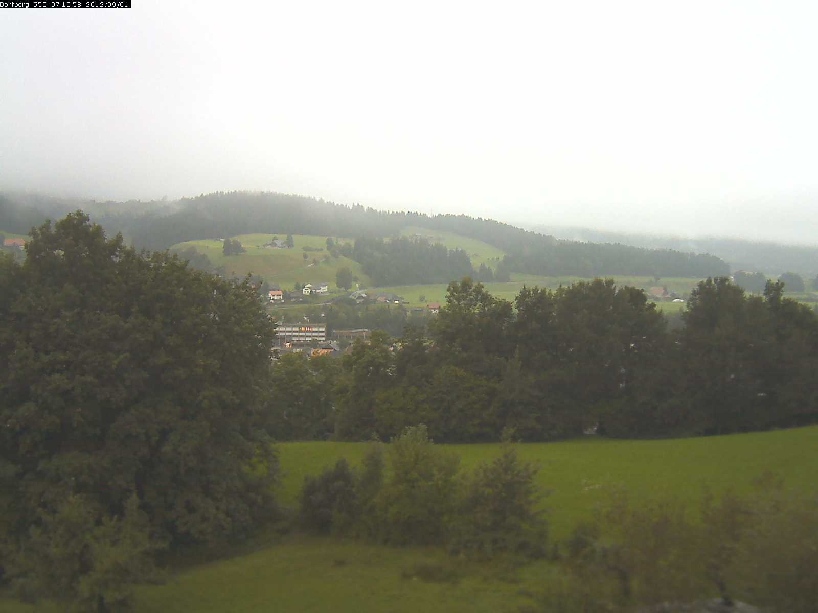 Webcam-Bild: Aussicht vom Dorfberg in Langnau 20120901-071600