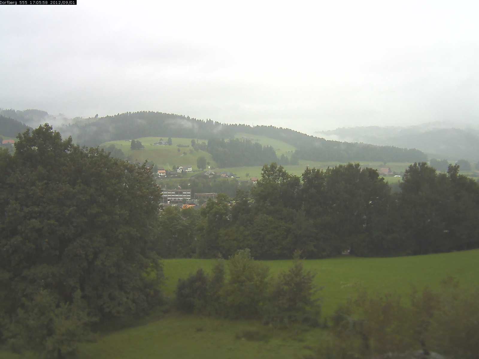 Webcam-Bild: Aussicht vom Dorfberg in Langnau 20120901-170600