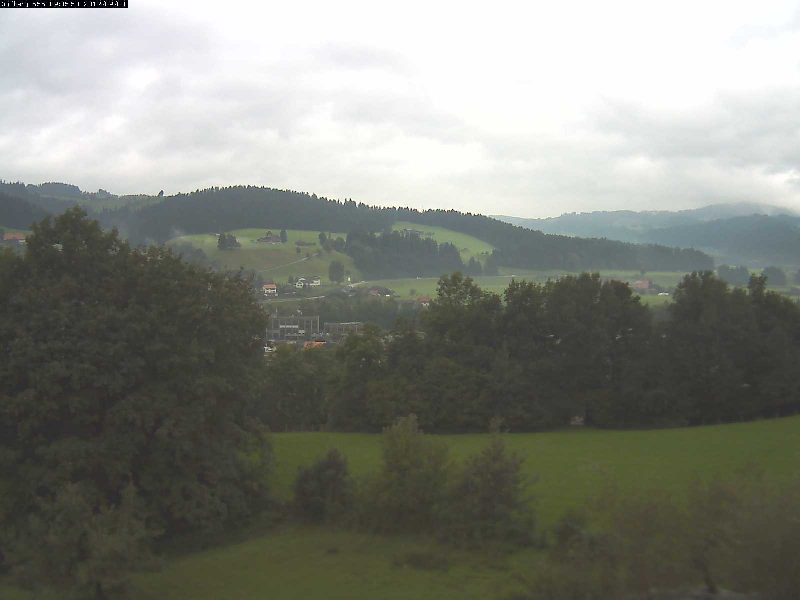 Webcam-Bild: Aussicht vom Dorfberg in Langnau 20120903-090600