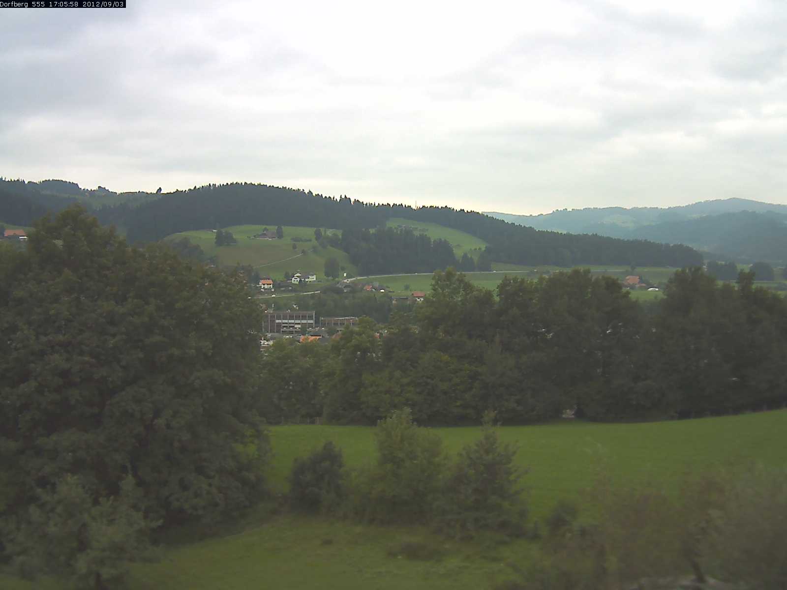 Webcam-Bild: Aussicht vom Dorfberg in Langnau 20120903-170600