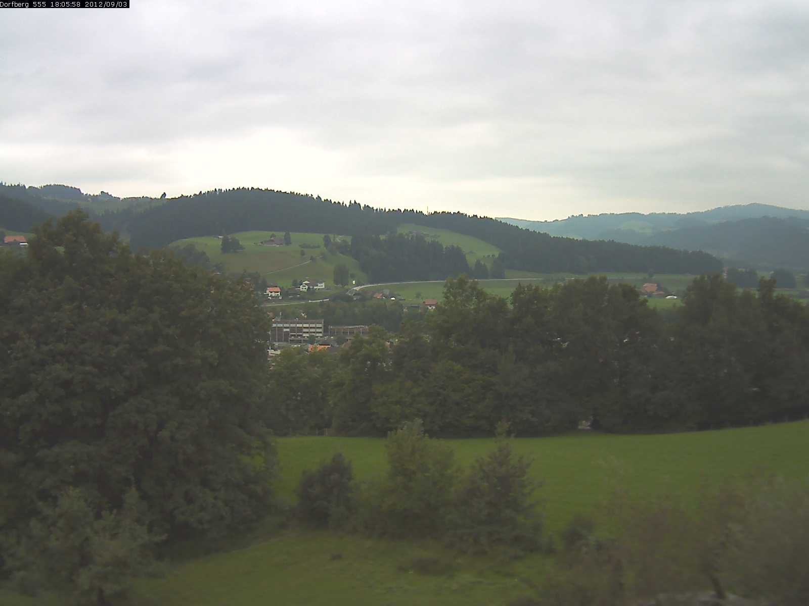 Webcam-Bild: Aussicht vom Dorfberg in Langnau 20120903-180600