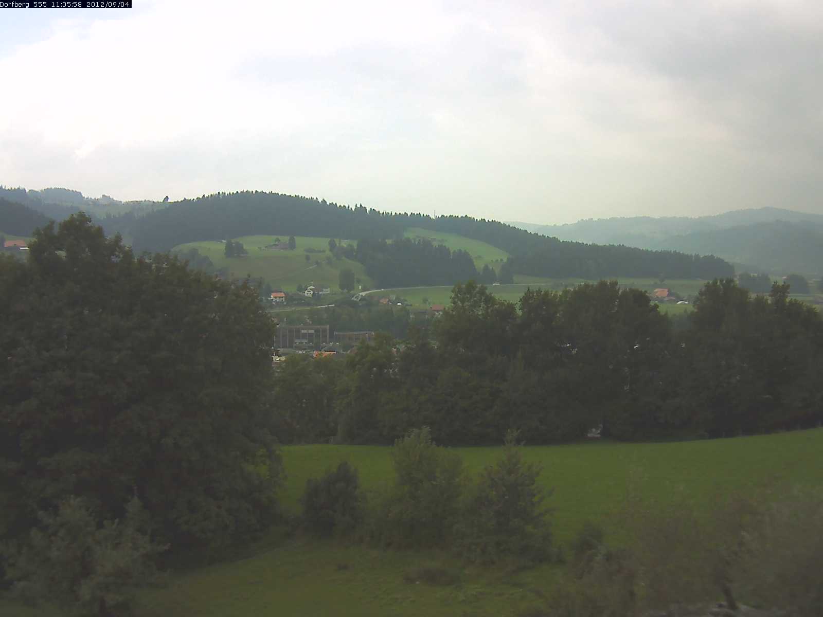Webcam-Bild: Aussicht vom Dorfberg in Langnau 20120904-110600