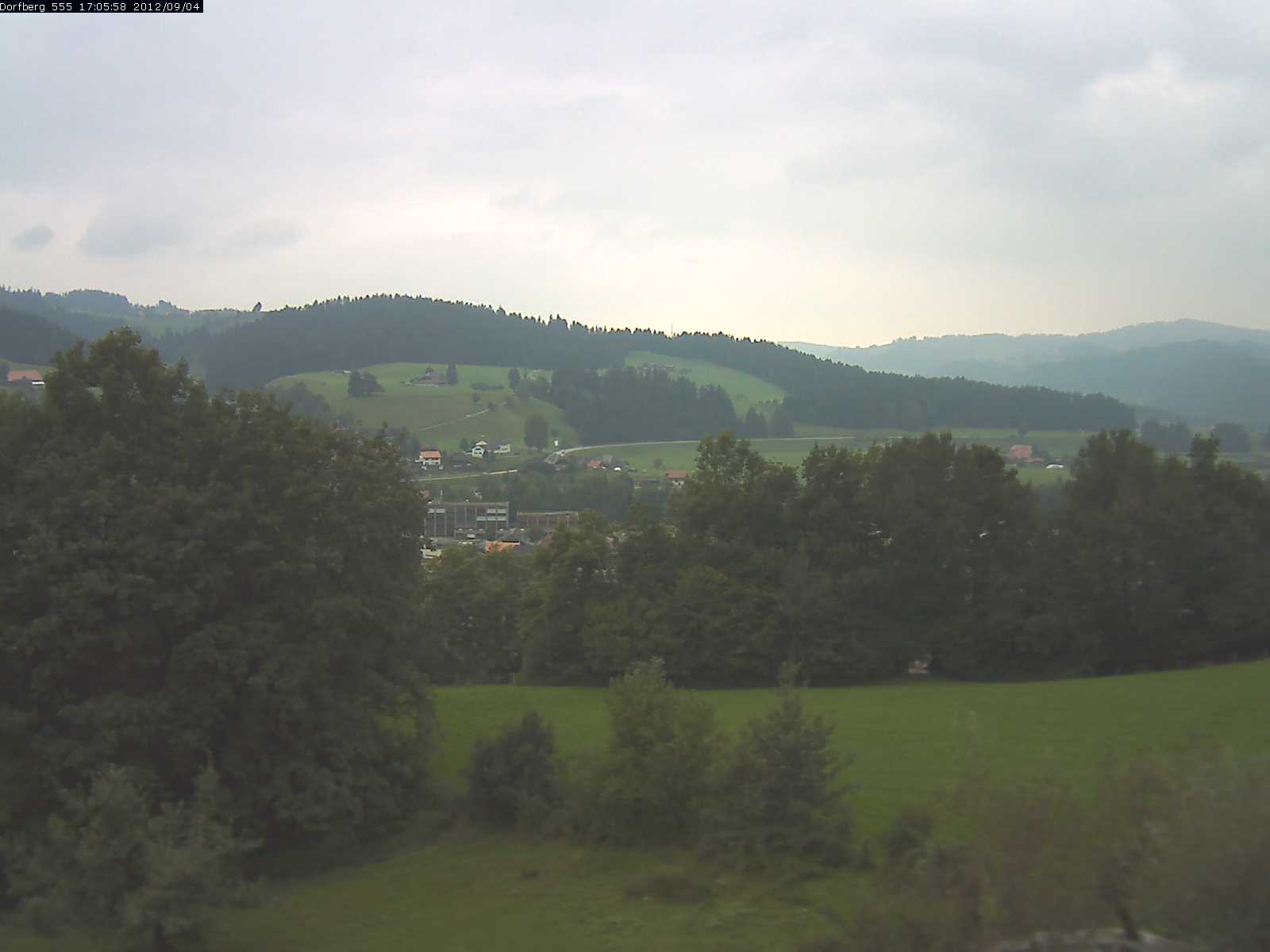 Webcam-Bild: Aussicht vom Dorfberg in Langnau 20120904-170600