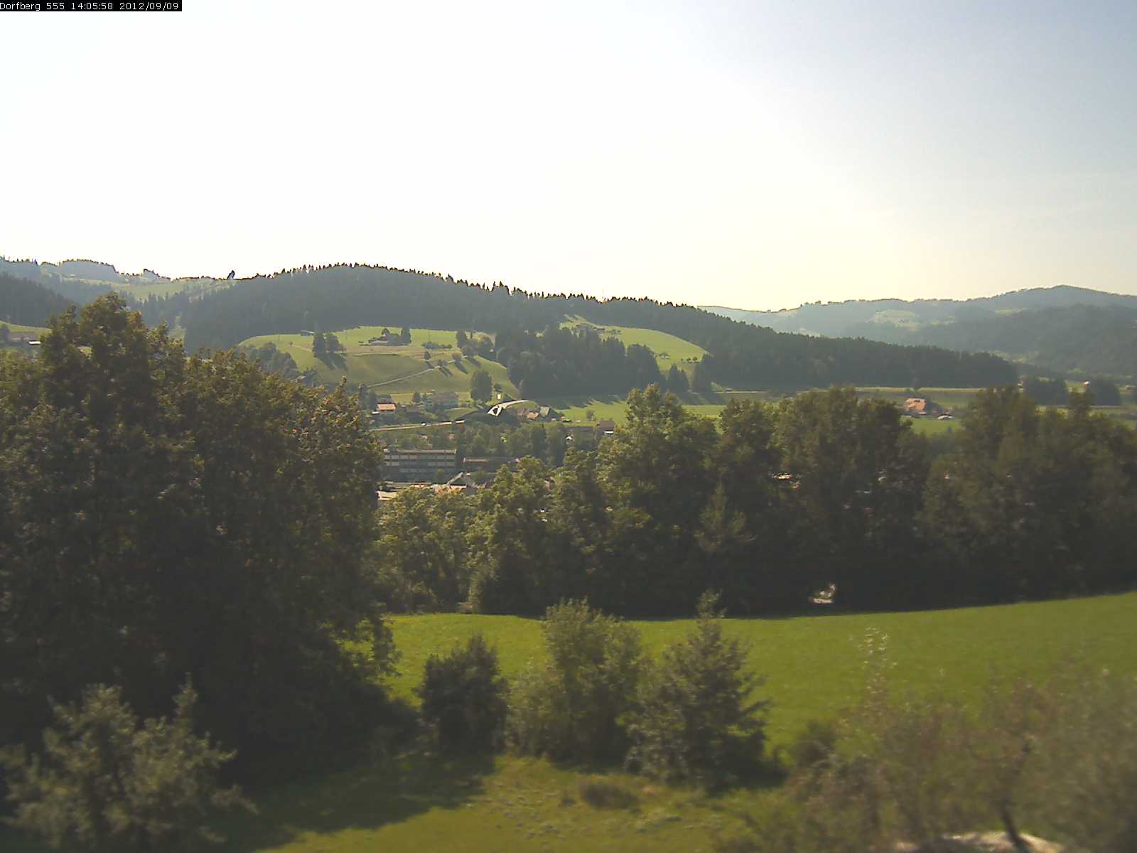 Webcam-Bild: Aussicht vom Dorfberg in Langnau 20120909-140600