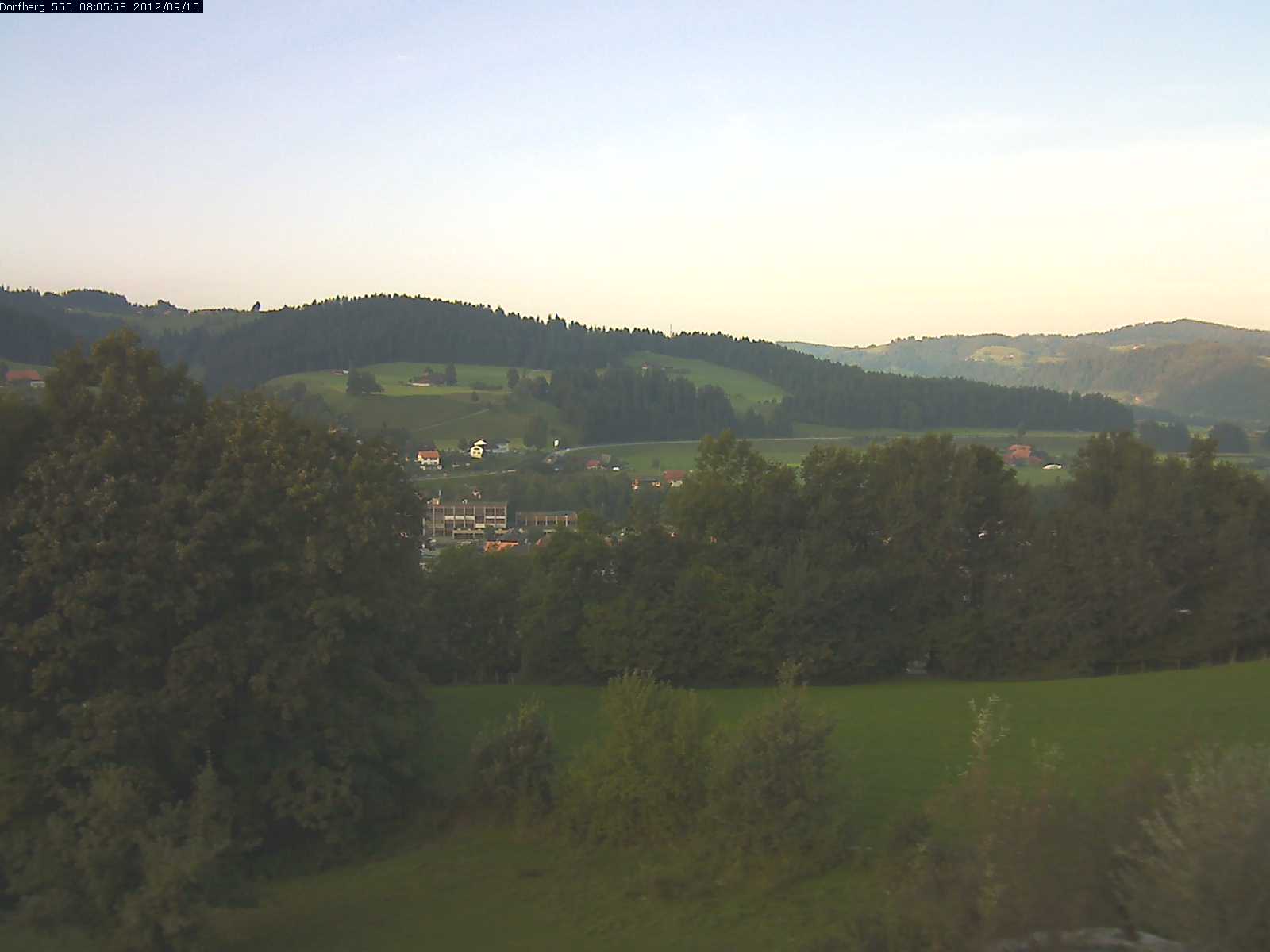 Webcam-Bild: Aussicht vom Dorfberg in Langnau 20120910-080600