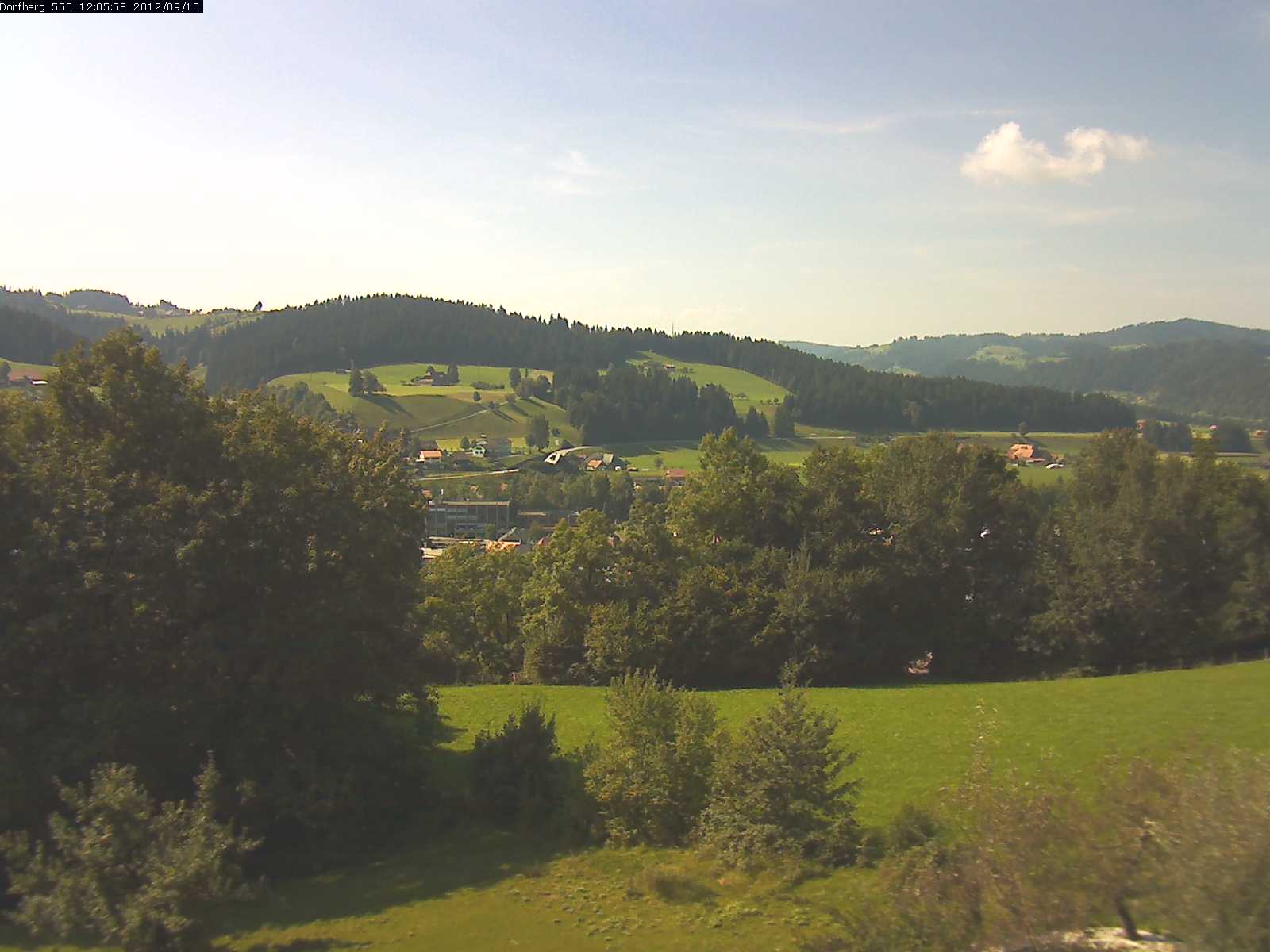 Webcam-Bild: Aussicht vom Dorfberg in Langnau 20120910-120600