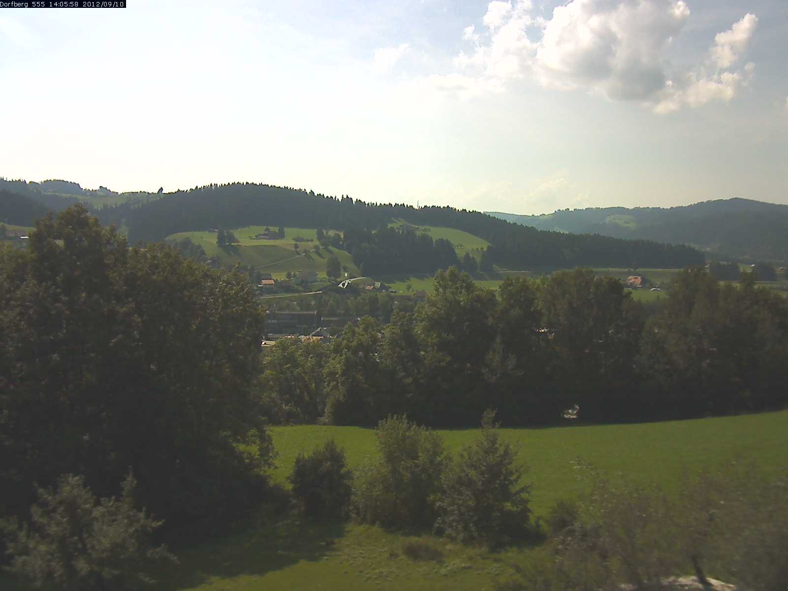 Webcam-Bild: Aussicht vom Dorfberg in Langnau 20120910-140600