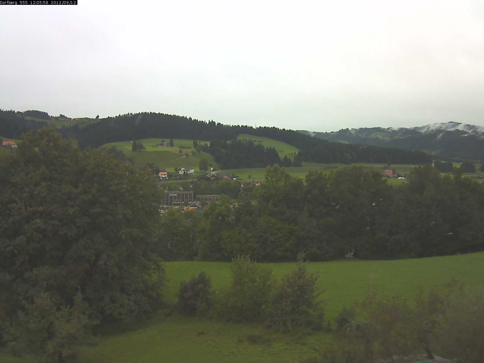 Webcam-Bild: Aussicht vom Dorfberg in Langnau 20120912-120600